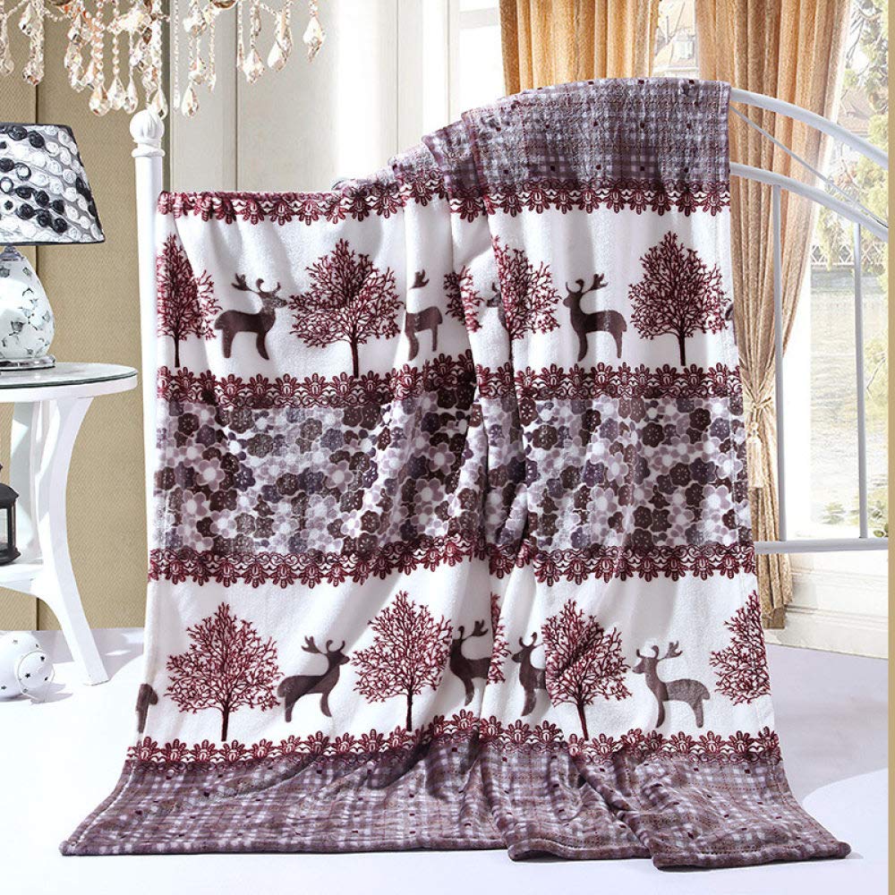 Couverture épaisse motif fauve pour rester bien au chaud pendant la sieste au bureau