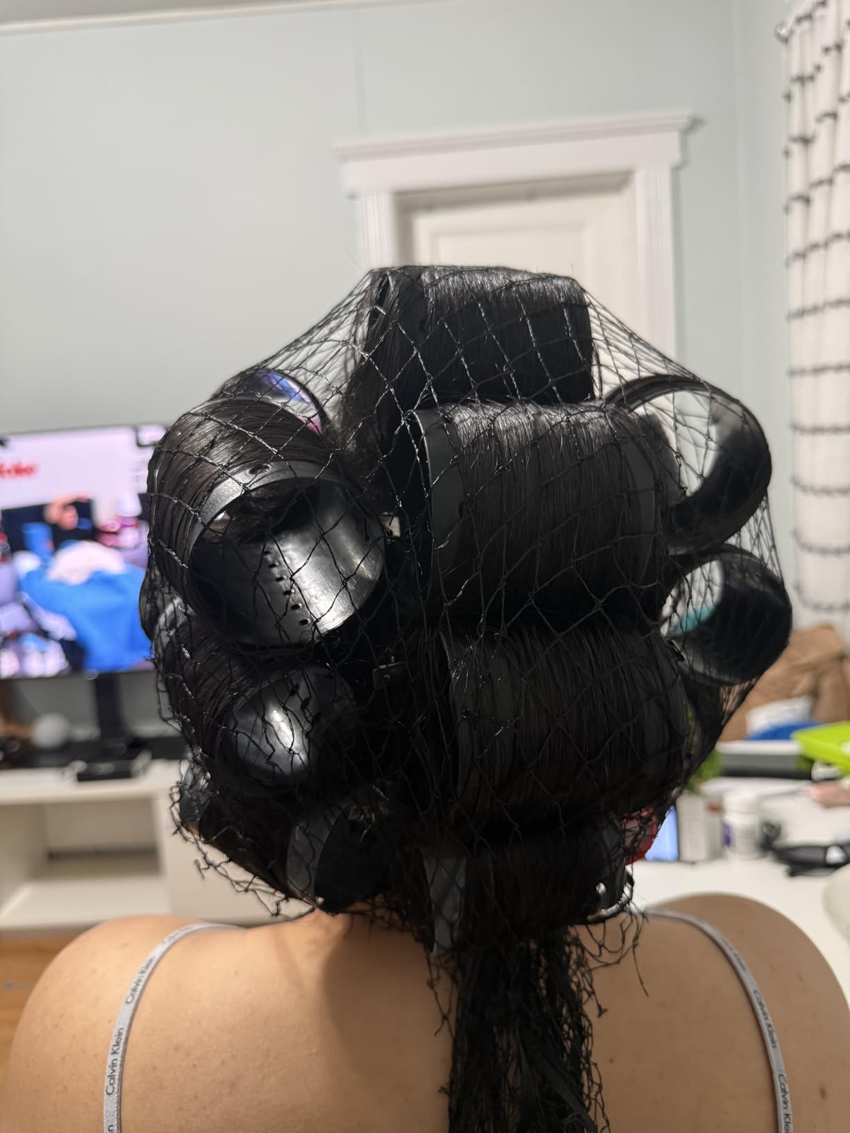 Sliverdew 4-Piece Hair Net for Rollers, Triangular Mesh Women's Hair Net for Salon Styling, Sleep Styling, Fixed Hairstyle,Hair Protection (Approx. 35.5 * 35.5 * 57 Inches)