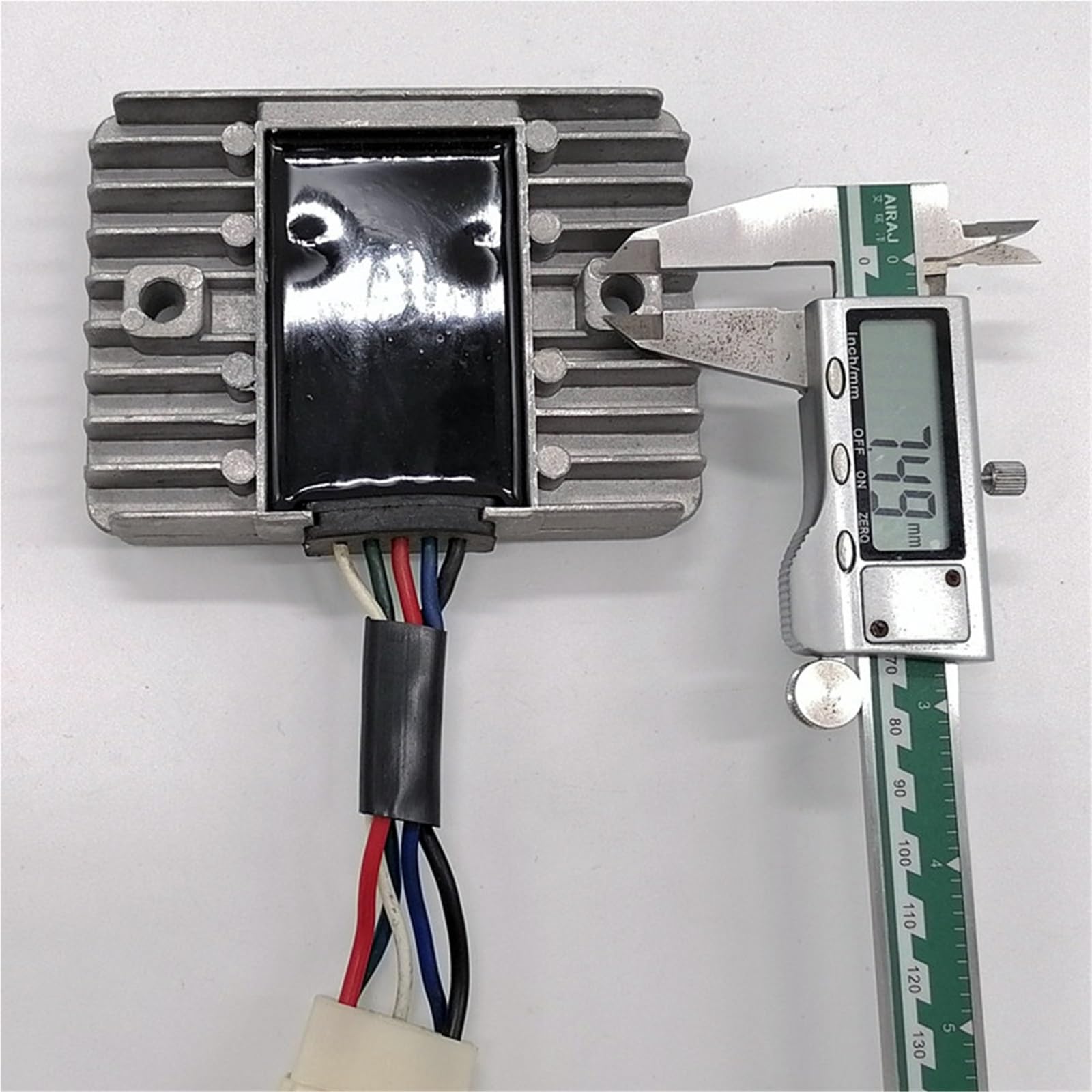 Regulador de voltaje automático 670 12A, generador de volante de inercia de imán permanente, regulador de voltaje, cargador KGE13E3 KGE12E3