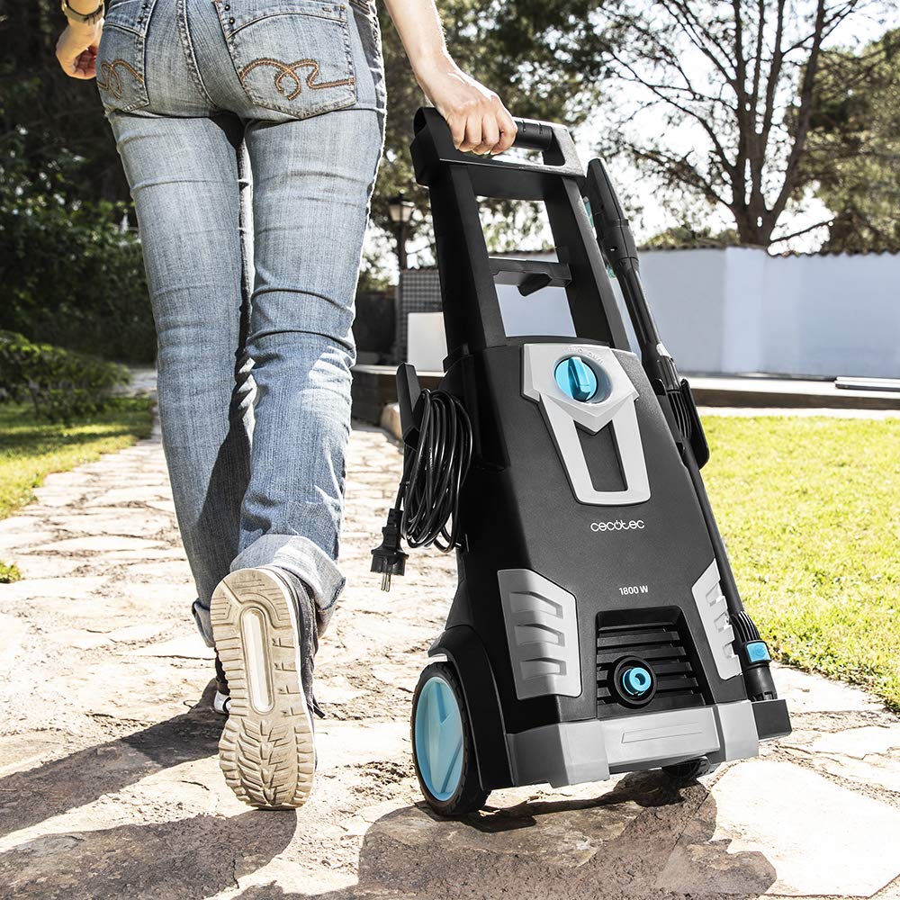 Cecotec Hidrolimpiadora HidroBoost 1800. Potente y Eficaz, Caudal Máximo de 468 l/h, 135 Bares de Presión máxima, Bomba de Aluminio, Radio de Acción + 11 m, Máxima Potencia de 1800 W, Negro, 1800 W