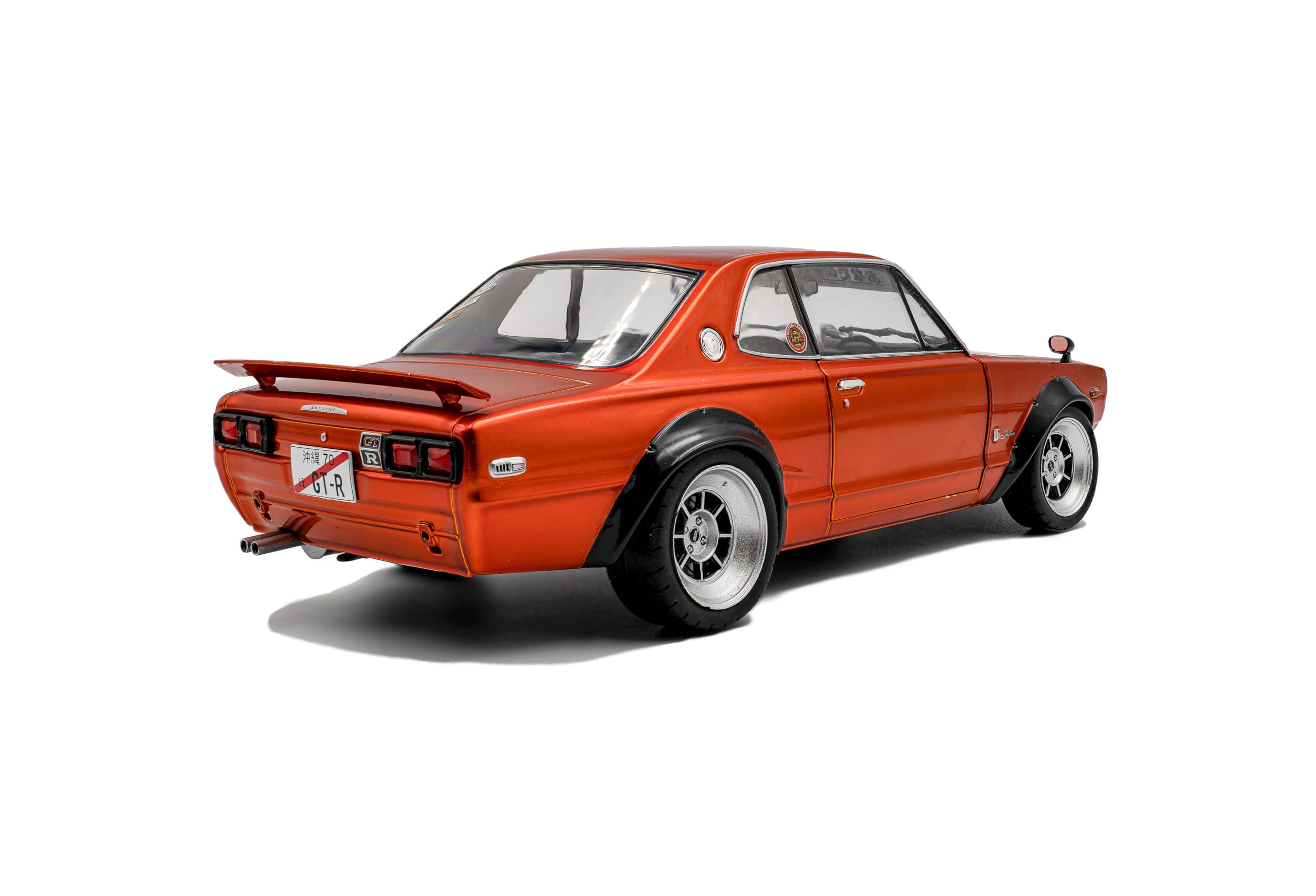 Solido Nissan Skyline C10 Hakosuka Works 1970 – Diecast Voiture de Sport Classique JDM avec Design Widebody – Carrosserie détaillée et Jantes de Course, Orange métallisé, 1:18