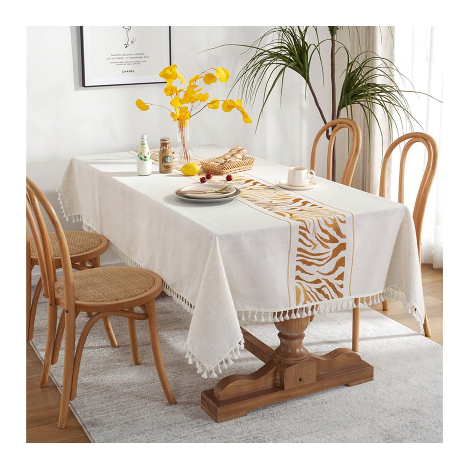 Nappe brodée beige orange aspect lin 100x160 pour une table élégante