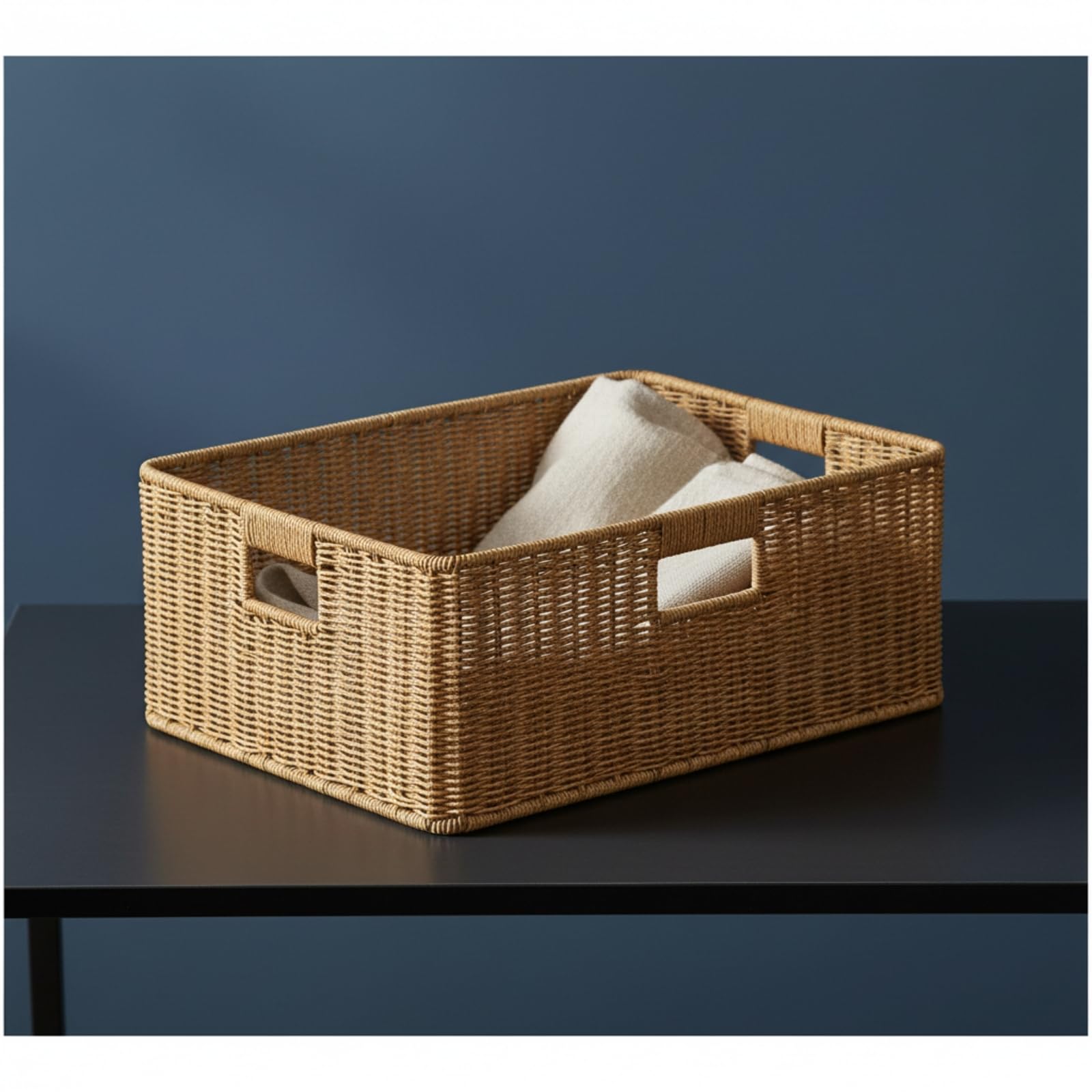 Cesta Tejida con corativo, color to 1, 43 × 34 × 18 Cm
