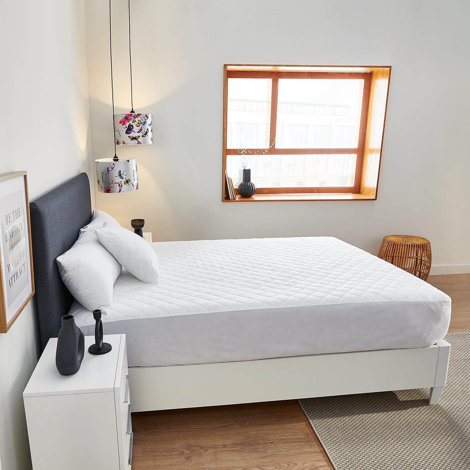 Pikolin Home - Protector de Colchón Impermeable Acolchado y Transpirable Silktouch, Certificado Oeko-Tex, para Cama de 150, hasta 32 cm de Altura - Cubrecolchón 150 x 190/200 cm