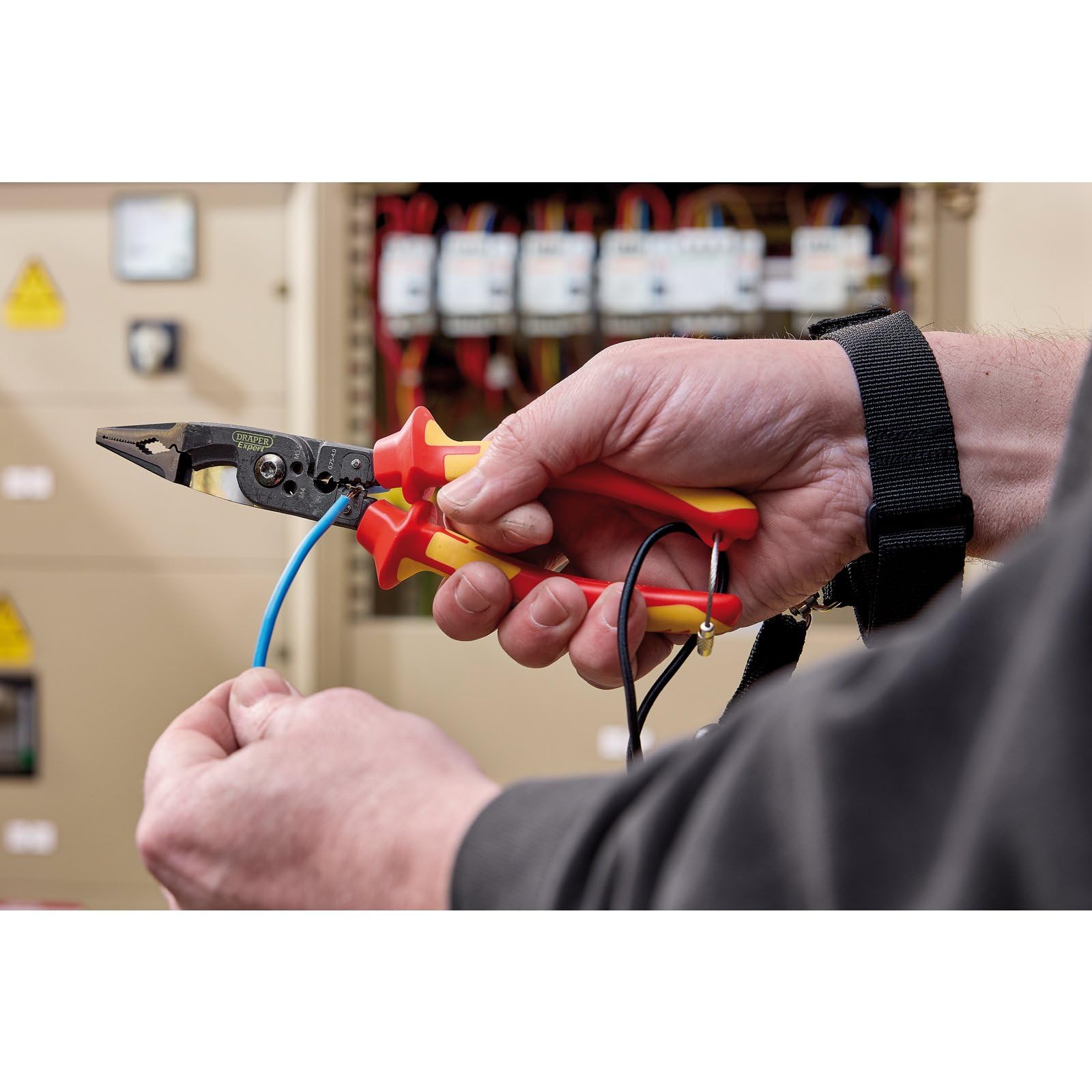 Draper 94605 XP1000 VDE Tethered 8-in-1 Electricians Pliers, 215mm, Red and Yellow - Image 4