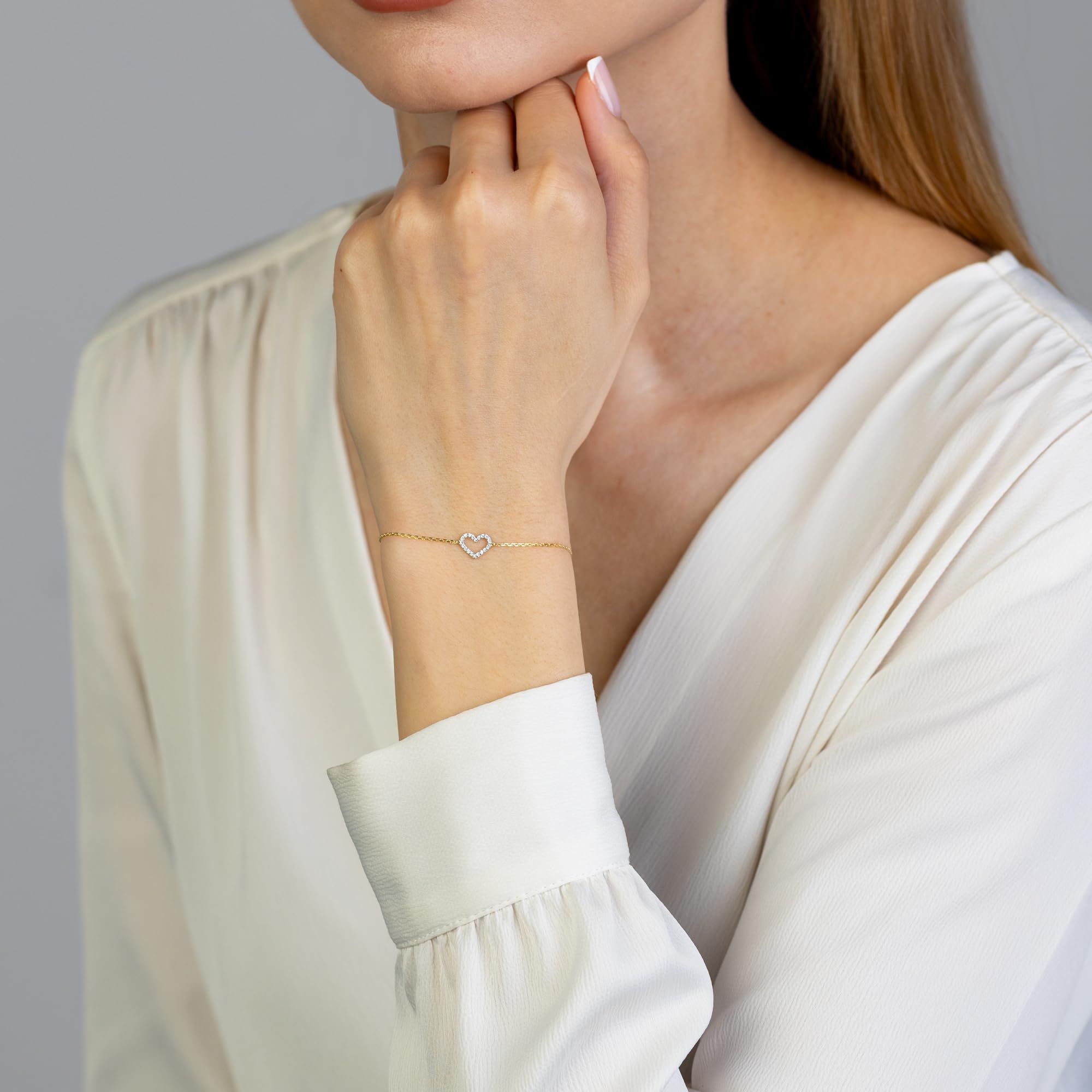 MARKO Gold Armband Damen 333 mit Herz Zirkonia – 8 Karat Echtgold Armband filigran verstellbar 17–19 cm – Herz Armband Gold elegant romantisch Geschenk für Freundin Frau