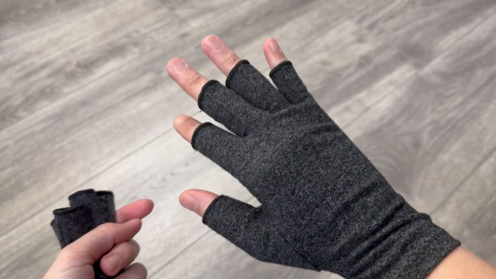 duerer arthritis handschuhe Watch QUICK Look at the Compression Gloves on Amazon Live Category:E Bikes MTB Cross_CUBE Rise Trail Bar  760mm Arthritis copper Style:Color Display Cyber Monday Special: LG's