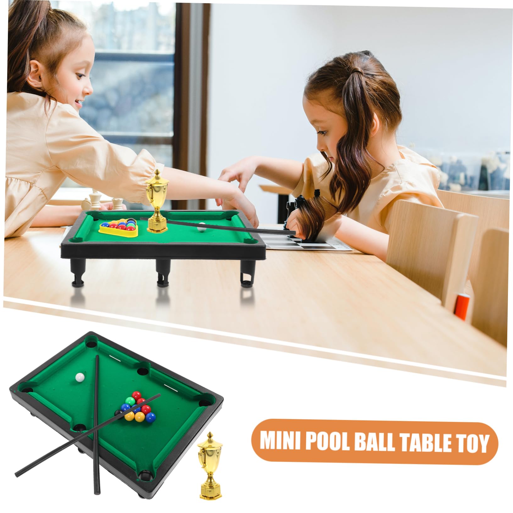 Yardwe Table de Billard de Table Miniature en Plastique Vert pour Garçon et Filles avec Trophée Jouet, Améliore la Coordination Œil-Main Réactivité la Maison Couleur Aléatoire