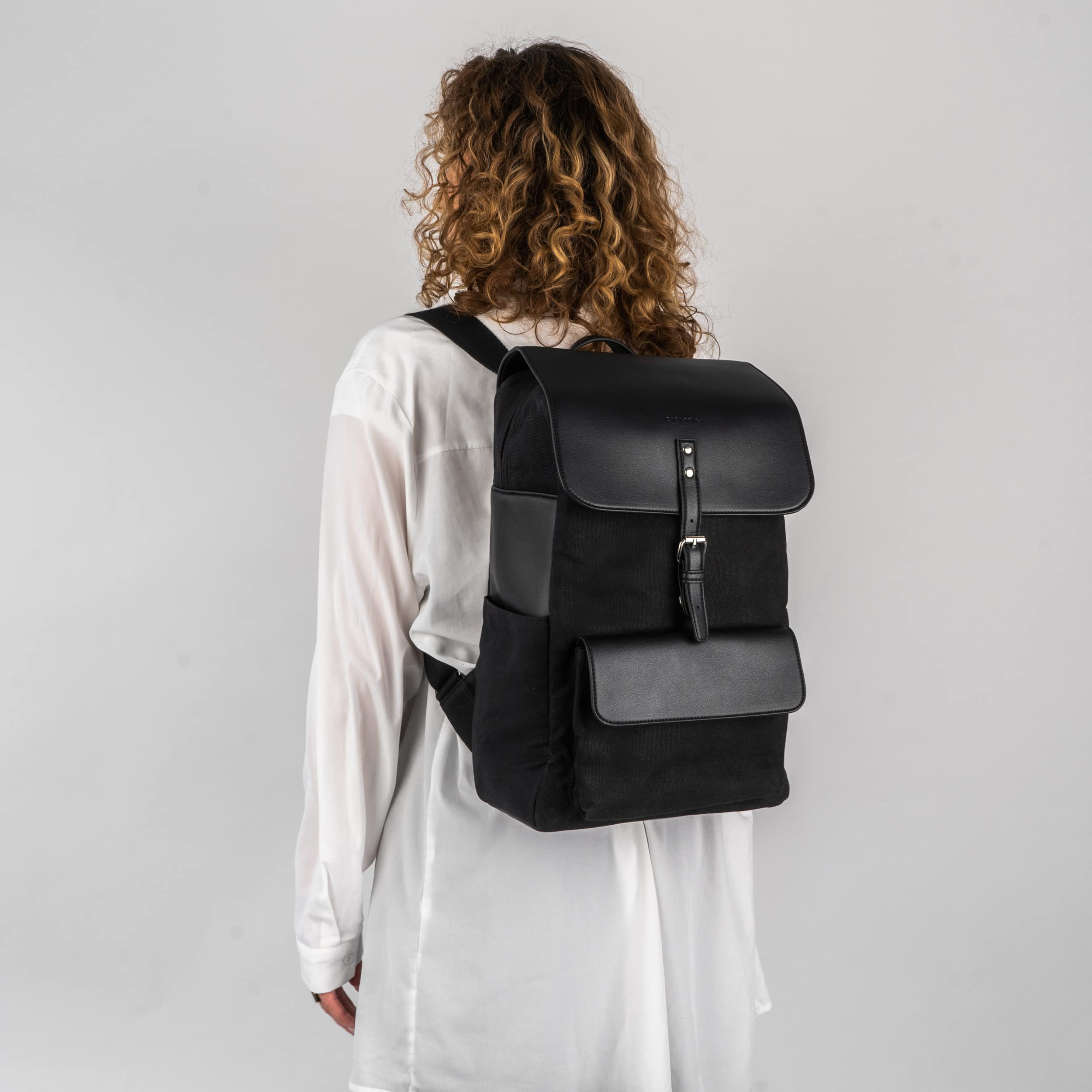 Expatrié Zaino da Donna Ella Nero - in Tela di Cotone ed Ecopelle - Zainetto Elegante ideale per Ufficio da 15l con Chiusura Magnetica e Zip