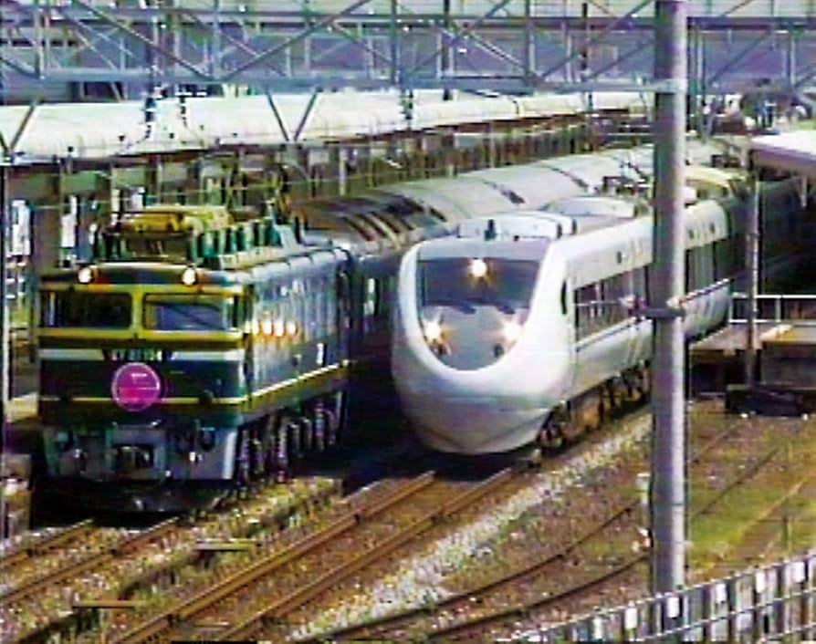 京阪百年のあゆみ DVD-ROM 2枚セット 京阪百年のあゆみ DVD-ROM 2枚セット Amazon.com: Full Colored