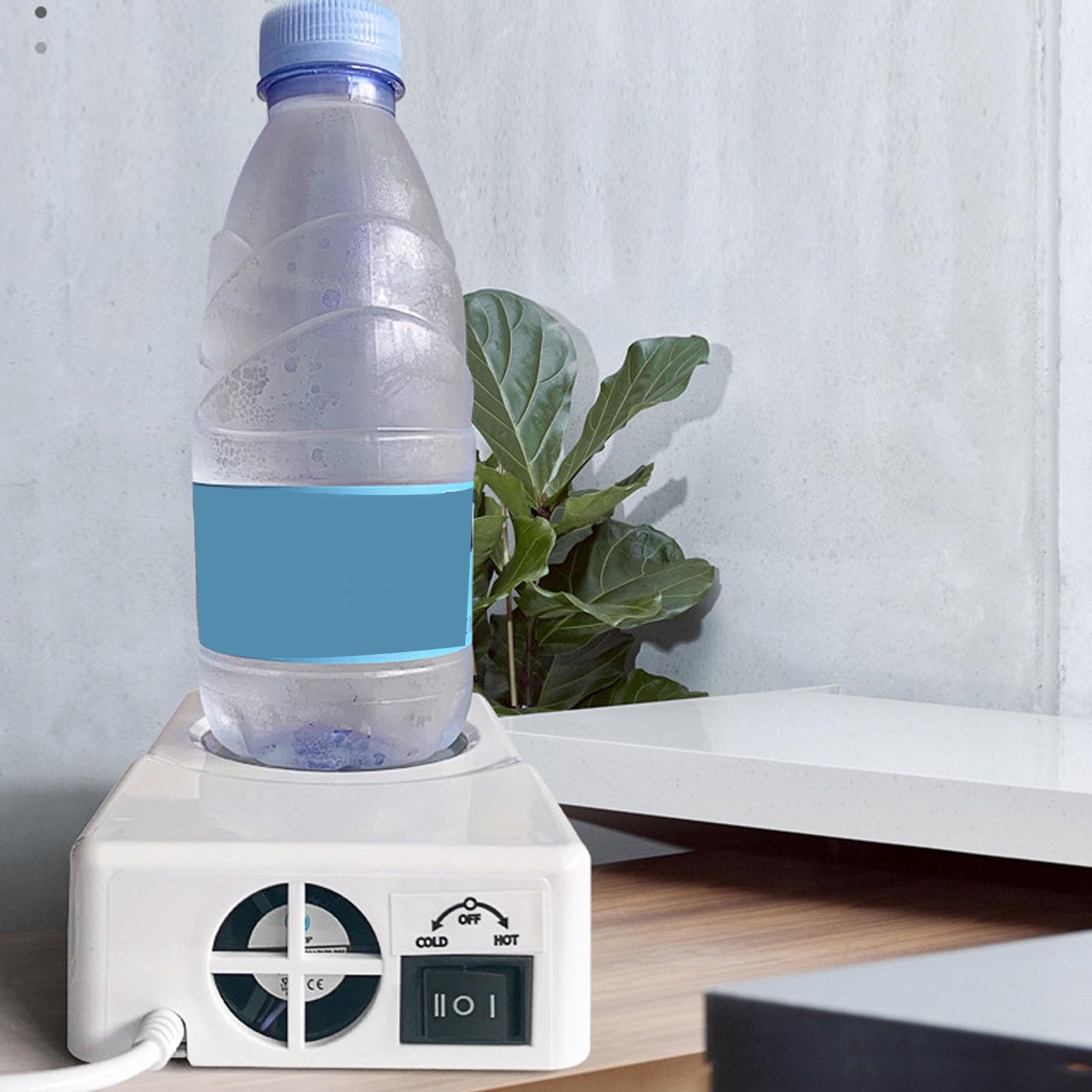 Instant Beverage Chiller, Dual Use USB Keep Cooler Warmer, 2 in 1 Beverage Warmer and Drink Cooler USB Powered Heating and Cooling Mat Coffee Tea Beverage Cans Cooler