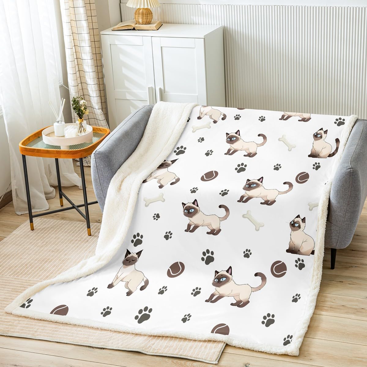 Kawaii Siamese Cat Flannel Blanket,Cute Dog Puppy Paws Print White Fuzzy Blanket for Children Present,Ball Bones House Pet Animal Polyester Throw Blanket for Couch, Twin Size (60 x 80 Inch)