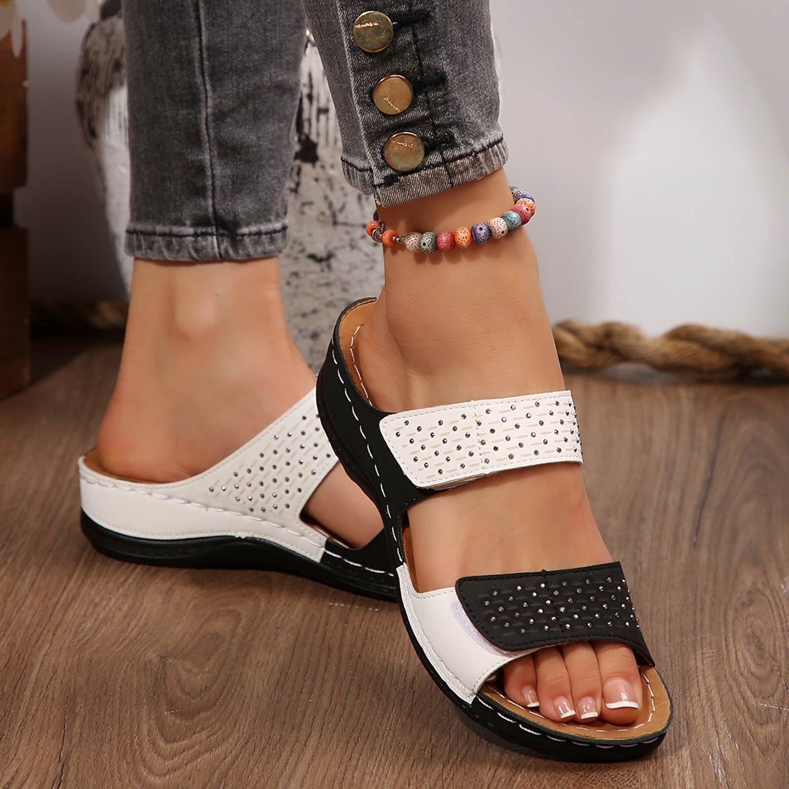 Genérico Elegantes Pantuflas Femeninas con diseño de imitación para Uso Diario Informal atuendos Verano Exquisita Parte Superior Cuero y construcción tacón cuña