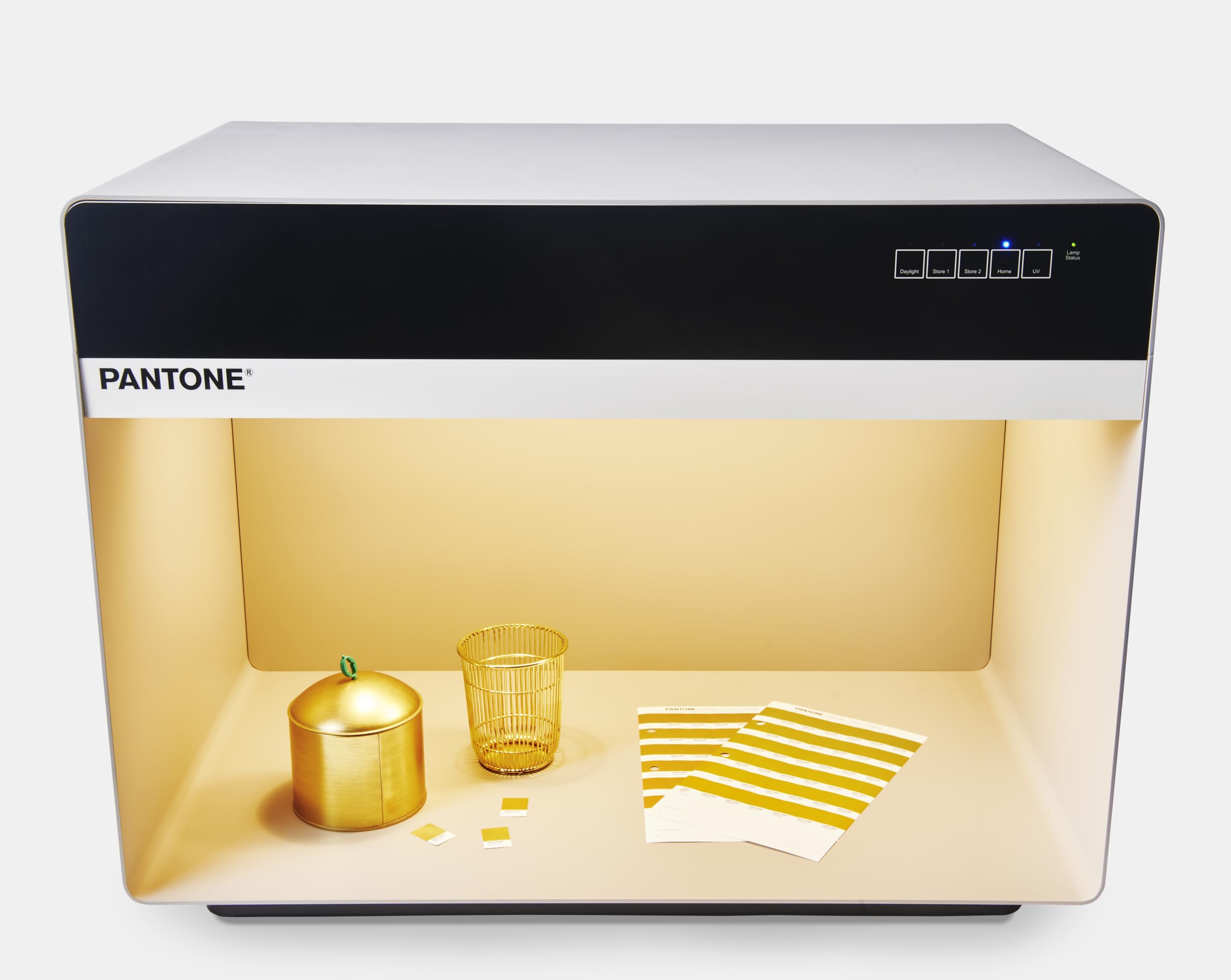 Pantone 5-Light Booth with D65 Fluorescent and Halogen Settings