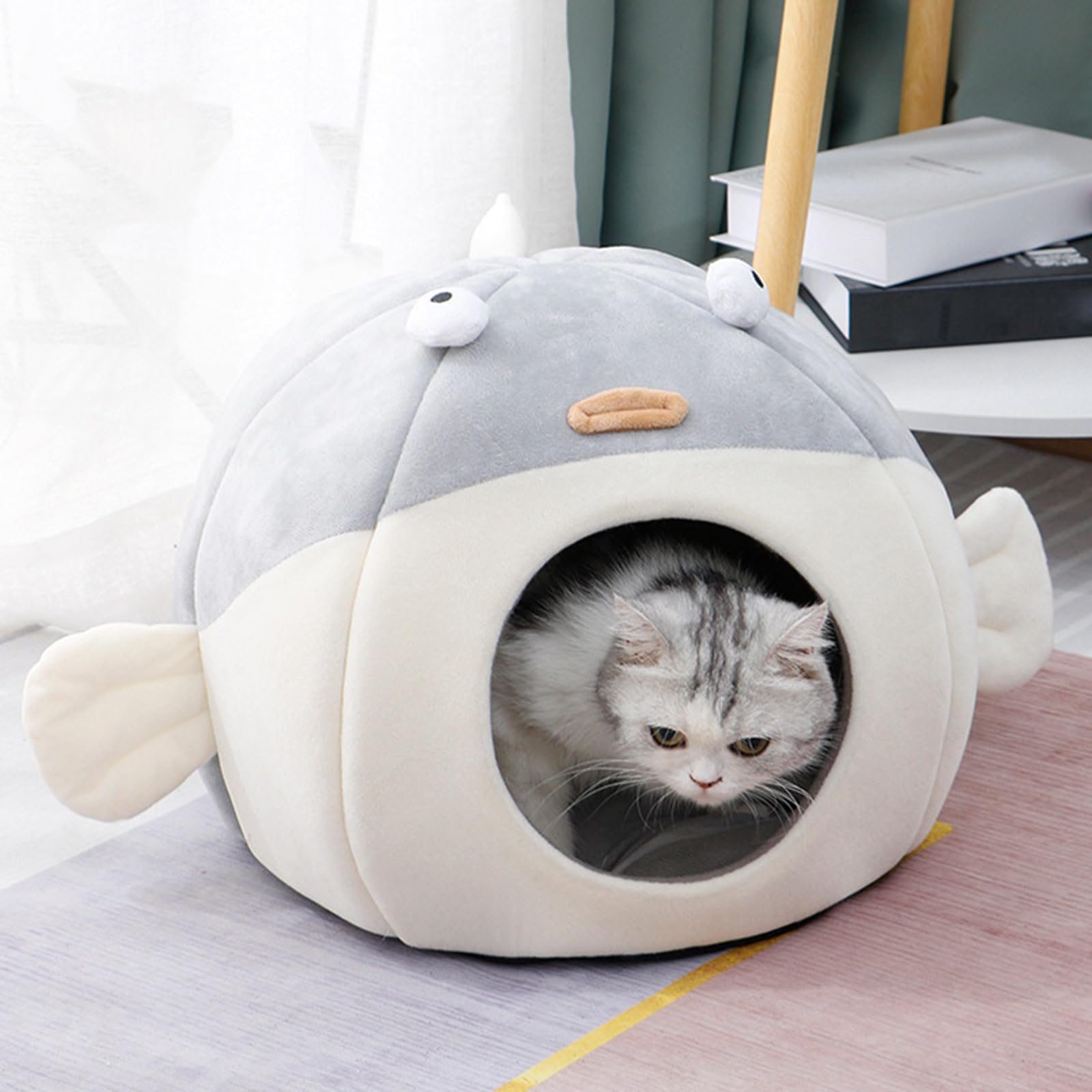Lit chaud et confortable sous forme de niche pour chat d'intérieur