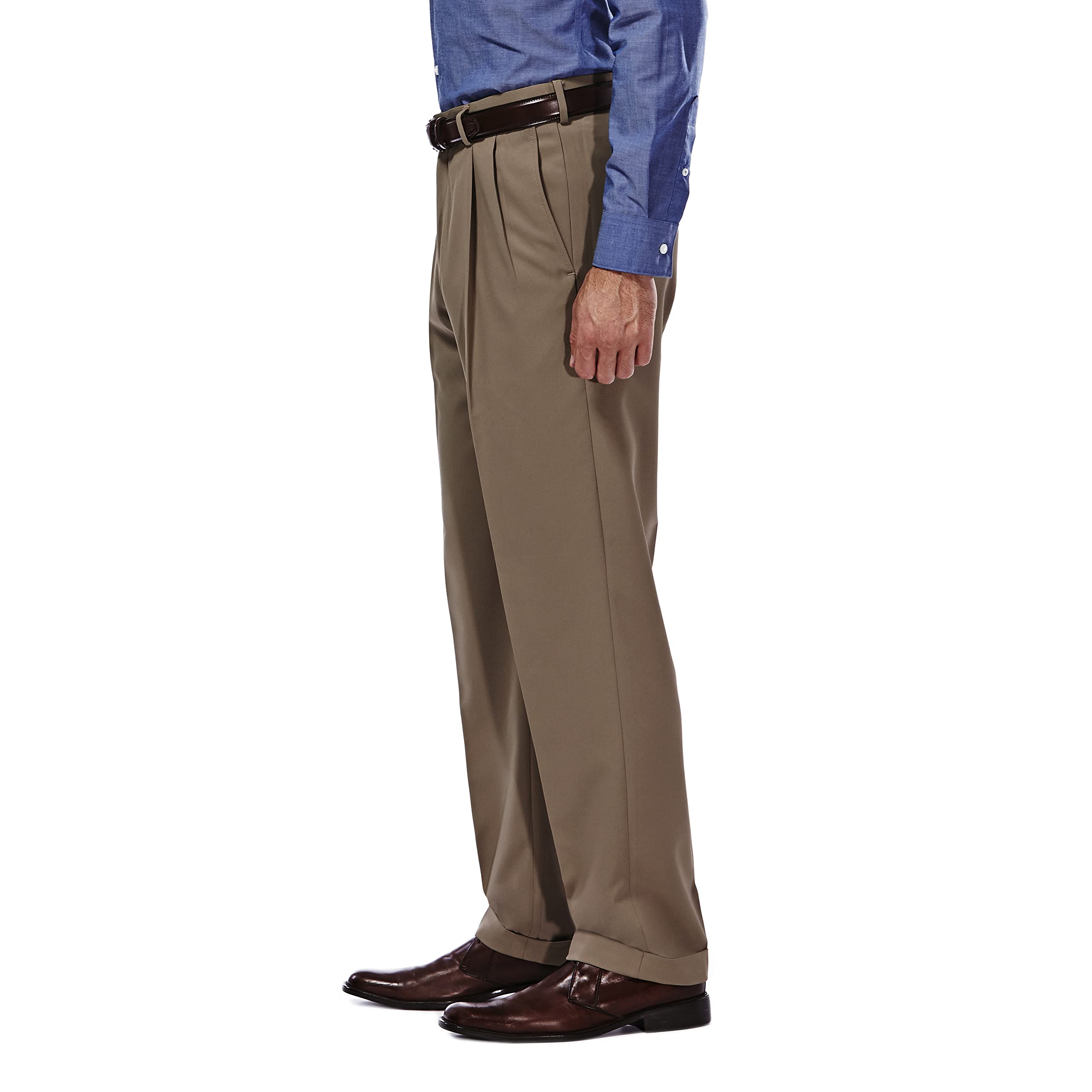 Haggar Hidden Expandable Waistband Classic Fit Pleated Front Gabardine Dress Pant - Mynx Gabardine - Pantalón de Vestir Plisado Frontal con Cintura Extensible Oculta Hombre