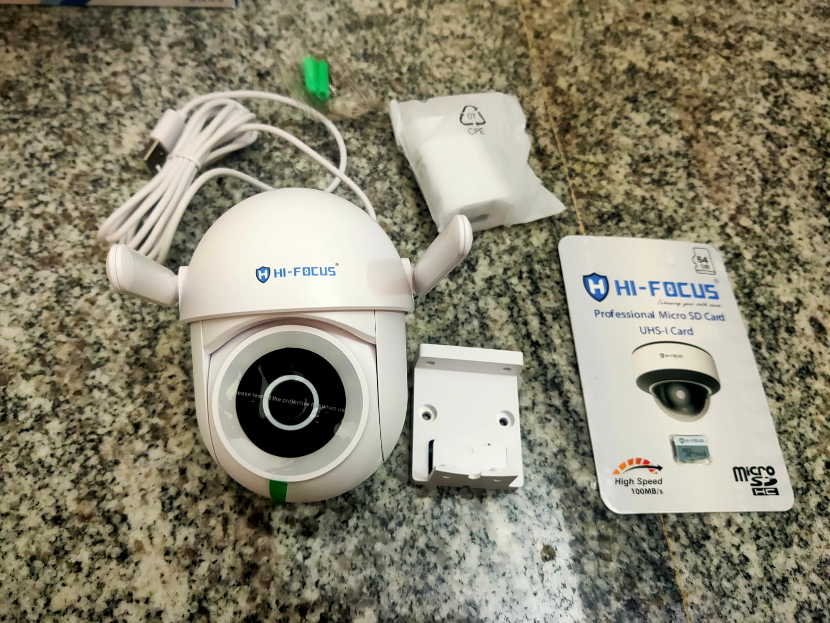 Buy HIFOCUS 4MP 2K 2560 * 1440P QHD Outdoor CCTV WiFi Bulb Camera ...