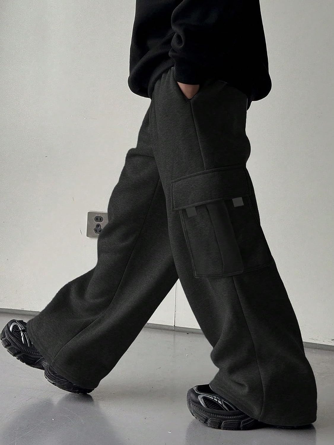 Boys Baggy Sweatpants Cargo Pants Wide Leg Youth Sweats with Pocket