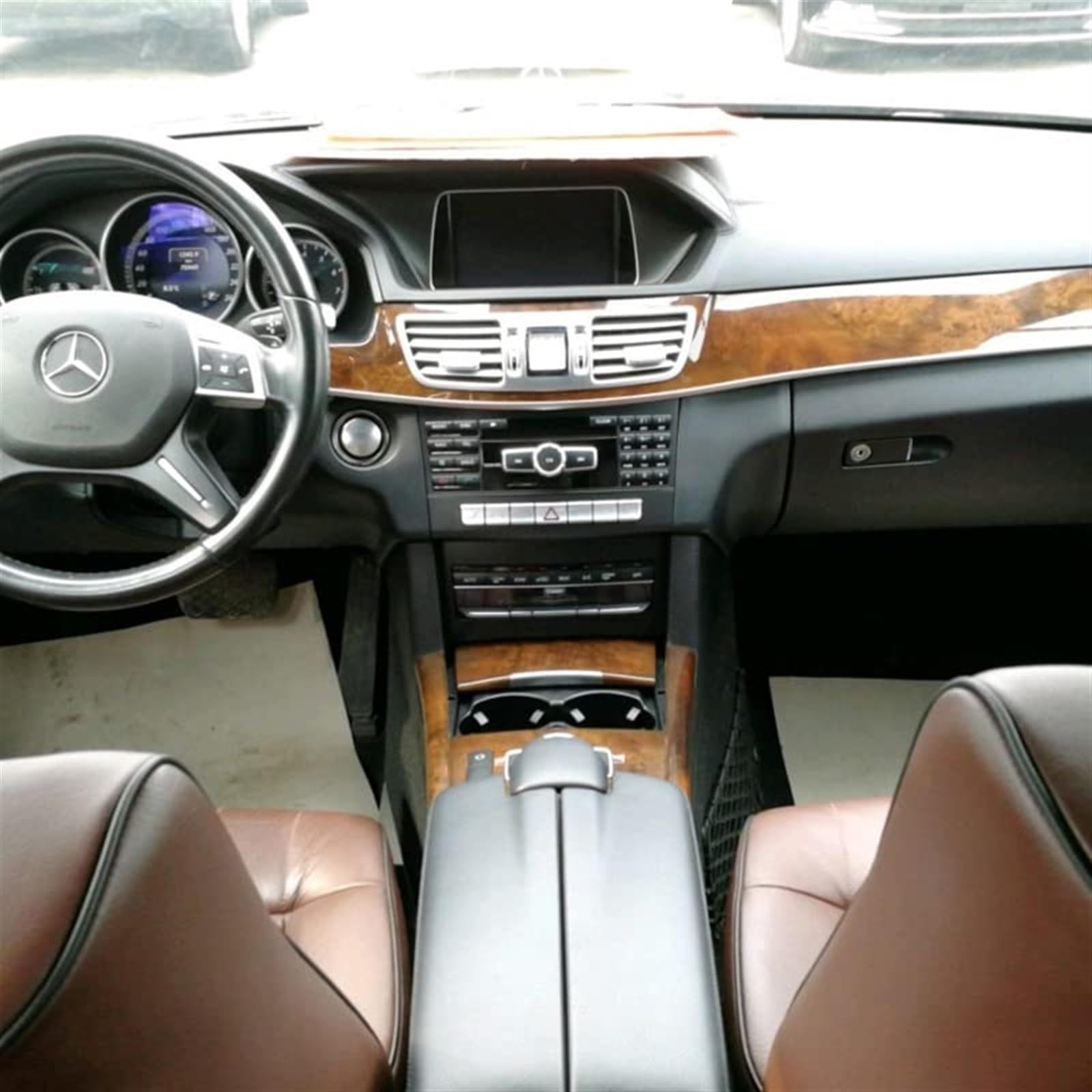 Bezprzewodowa ładowarka QI do telefonu samochodowego 15 W, dla mercedes-benz, klasa E W212 E260 E300 2010-2015 modernizacja wnętrza bezprzewodowy panel ładowania Samochodowa płyta ładująca