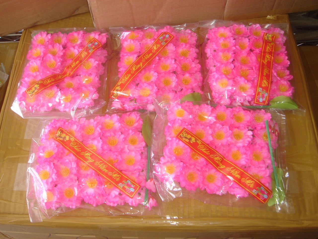 made in Vietnam Plastic Artificial Pink Flower (HOA Dao) 5 Bags