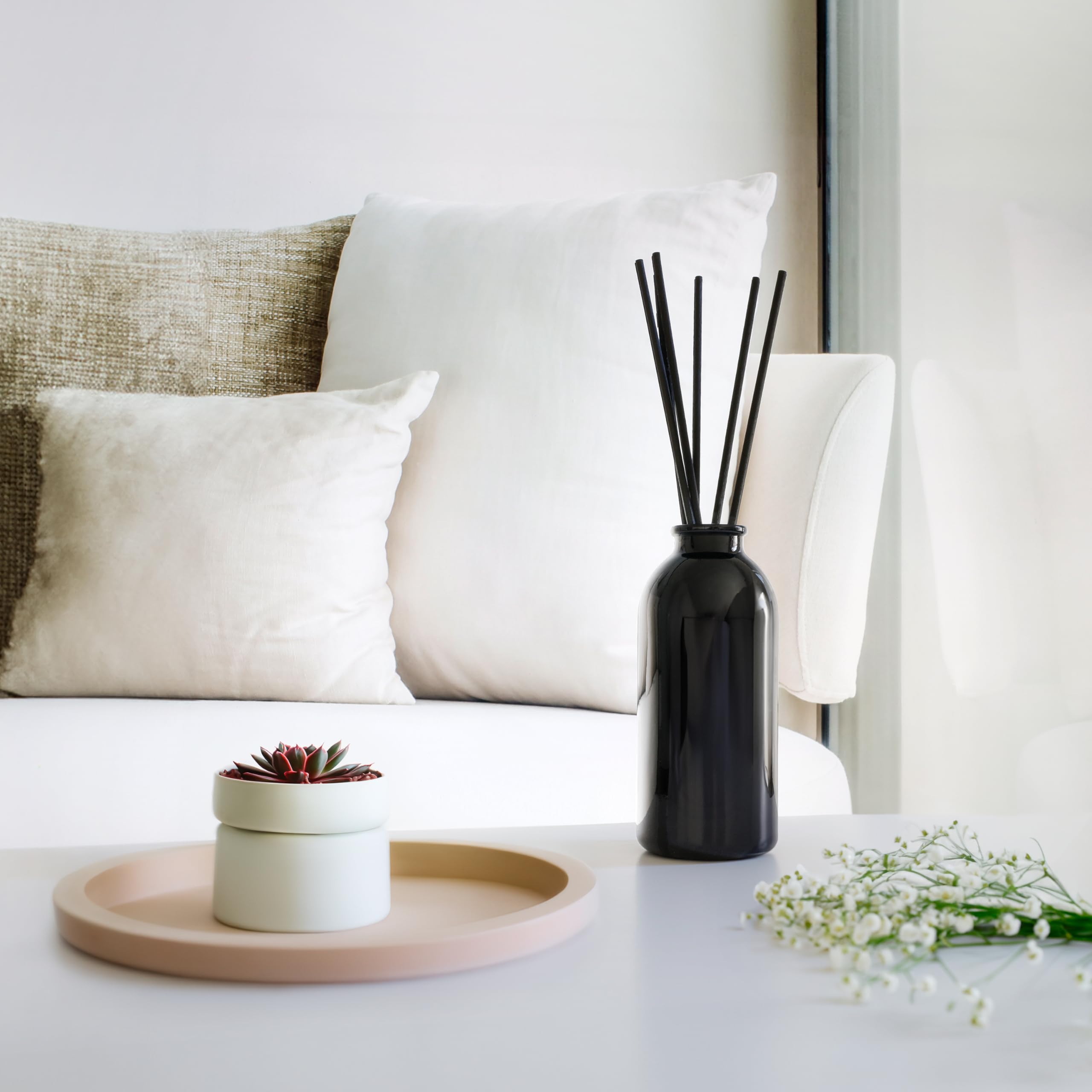 Urban Naturals Juego de difusor de varillas de niebla oceánica y sal marina | Hecho con aceites esenciales y botánicos reales | Ambientador decorativo para habitaciones grandes | Hermosa decoración