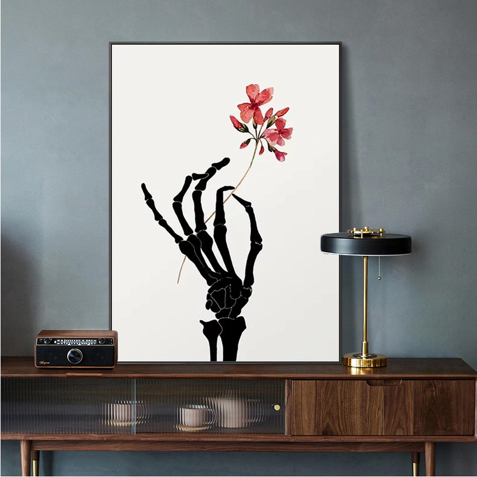 Yooyu Mano de Esqueleto con Flor Mariposa Cartel de Arte de Pared Negro Blanco Abstracto Lienzo Pintura Sala de Estar decoración del hogar 55x80cmx2 Marco Interno