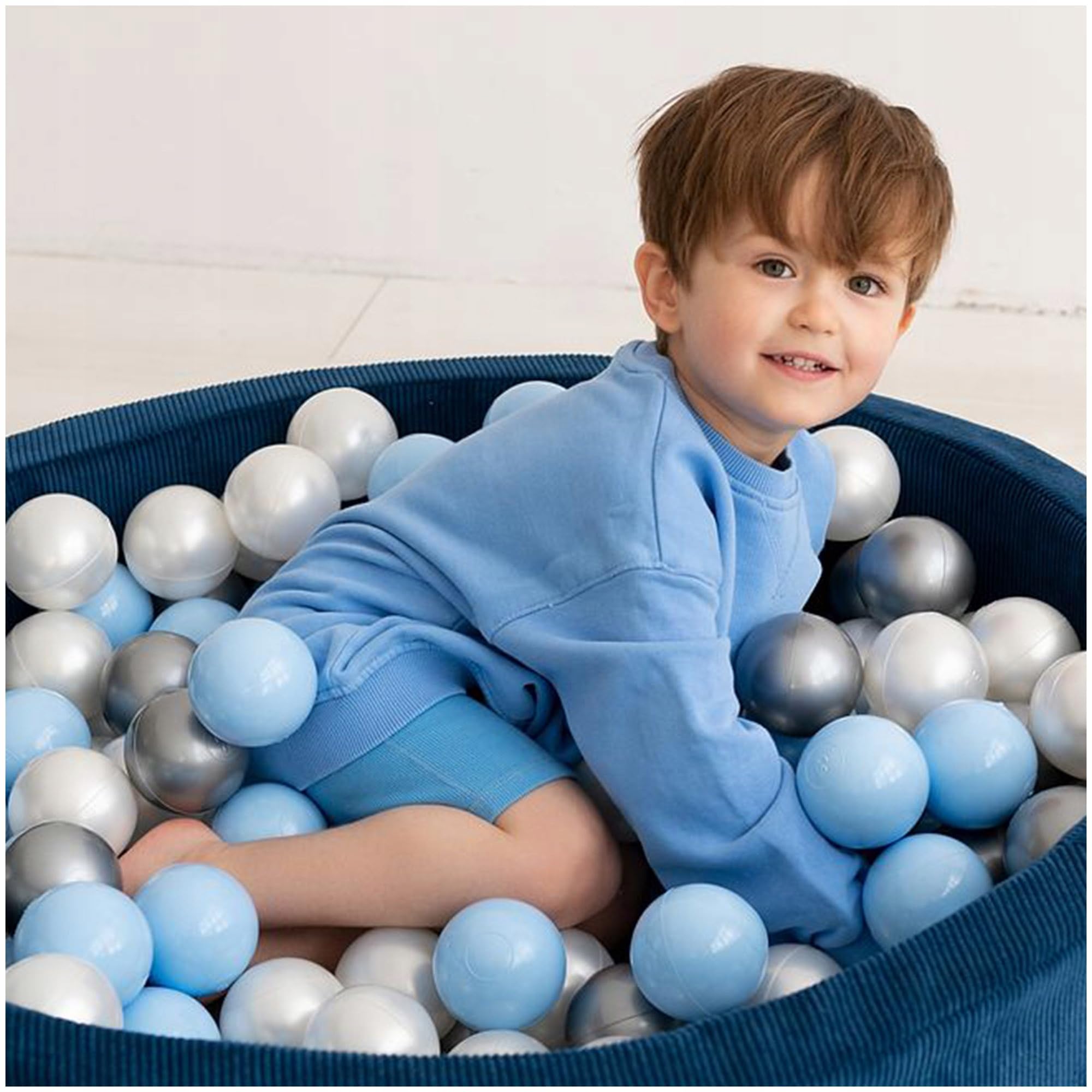 MISIOO Palline da bagno - 300 palline da 6 cm - blu - perla - argento - palline morbide e non tossiche - giocattoli per bambini. Perfetto per il gioco creativo e la promozione delle capacità motorie