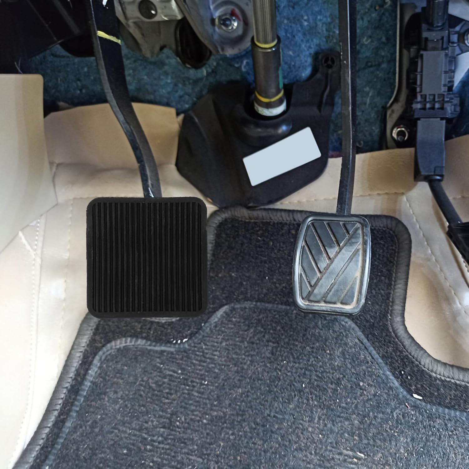 Heavy Duty Truck Anti-Slip Rubber Accelerator and Clutch Pedal Pads Replacement Covers Automotive Pedal Accessories for Vehicle Protection Black
