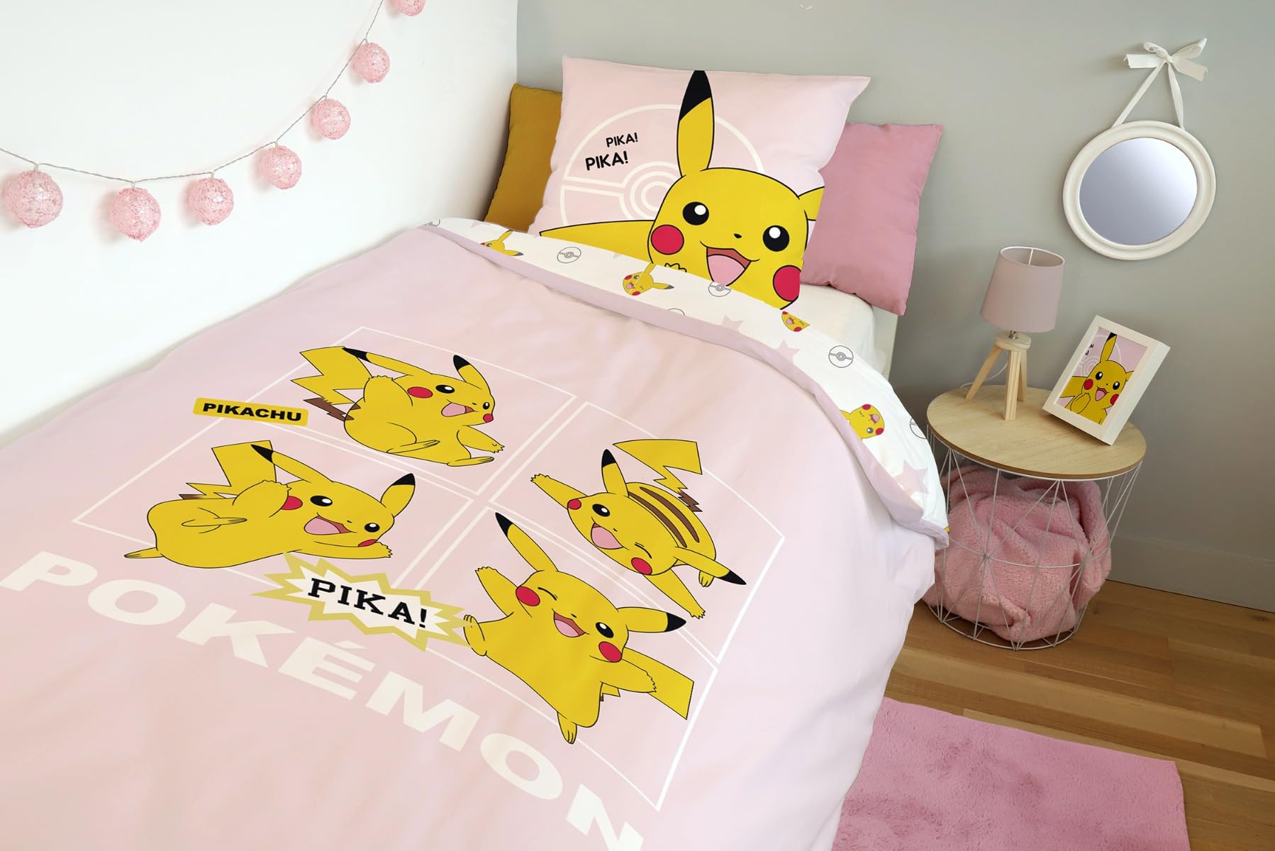 Pokemon officieel gelicentieerde eenpersoons kinderdekbedovertrekset | Pikachu-badges ontwerp omkeerbaar tweezijdig beddengoed met bijpassende kussensloop | Character World Brands Eenpersoonsbedset