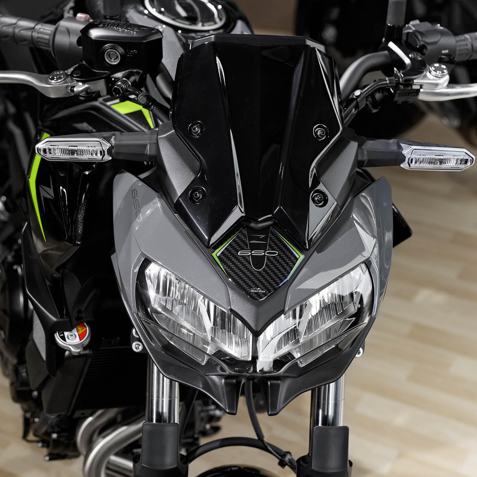 Resin Bike 3D-Aufkleber-Set Für Kawasaki Versys 650 (2022-2025) – Harzbeschichtet, Made In Italy | Schutz Vor Kratzern & Stößen | Einfach Zu Montieren