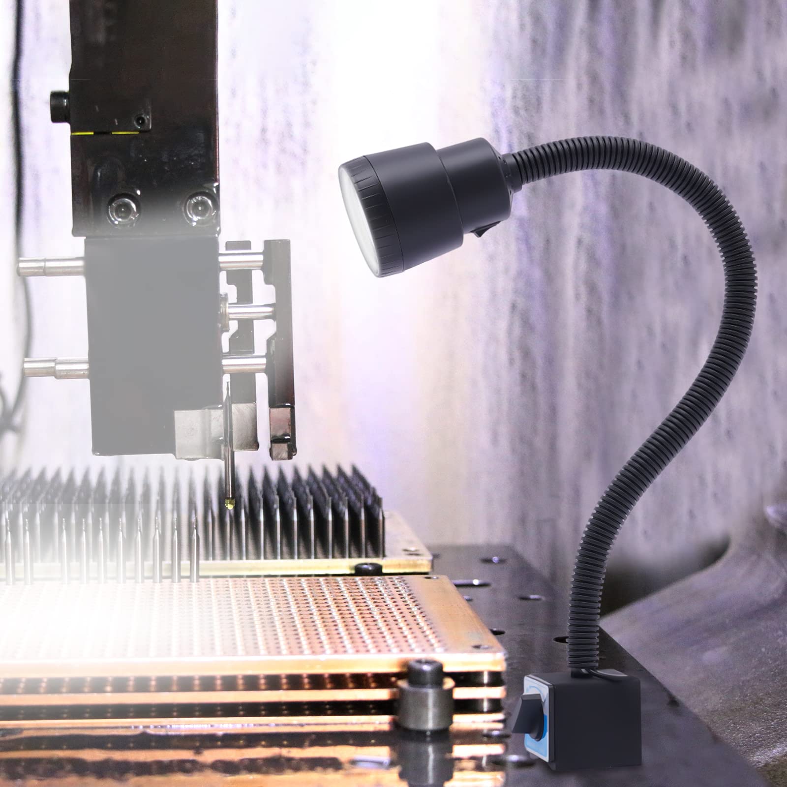 Lampa maszynowa CNC, 220 V, magnetyczna lampa LED, elastyczna lampa robocza z elastycznym ramieniem świetlnym i obrotem o 360°, do warsztatów mechanicznych