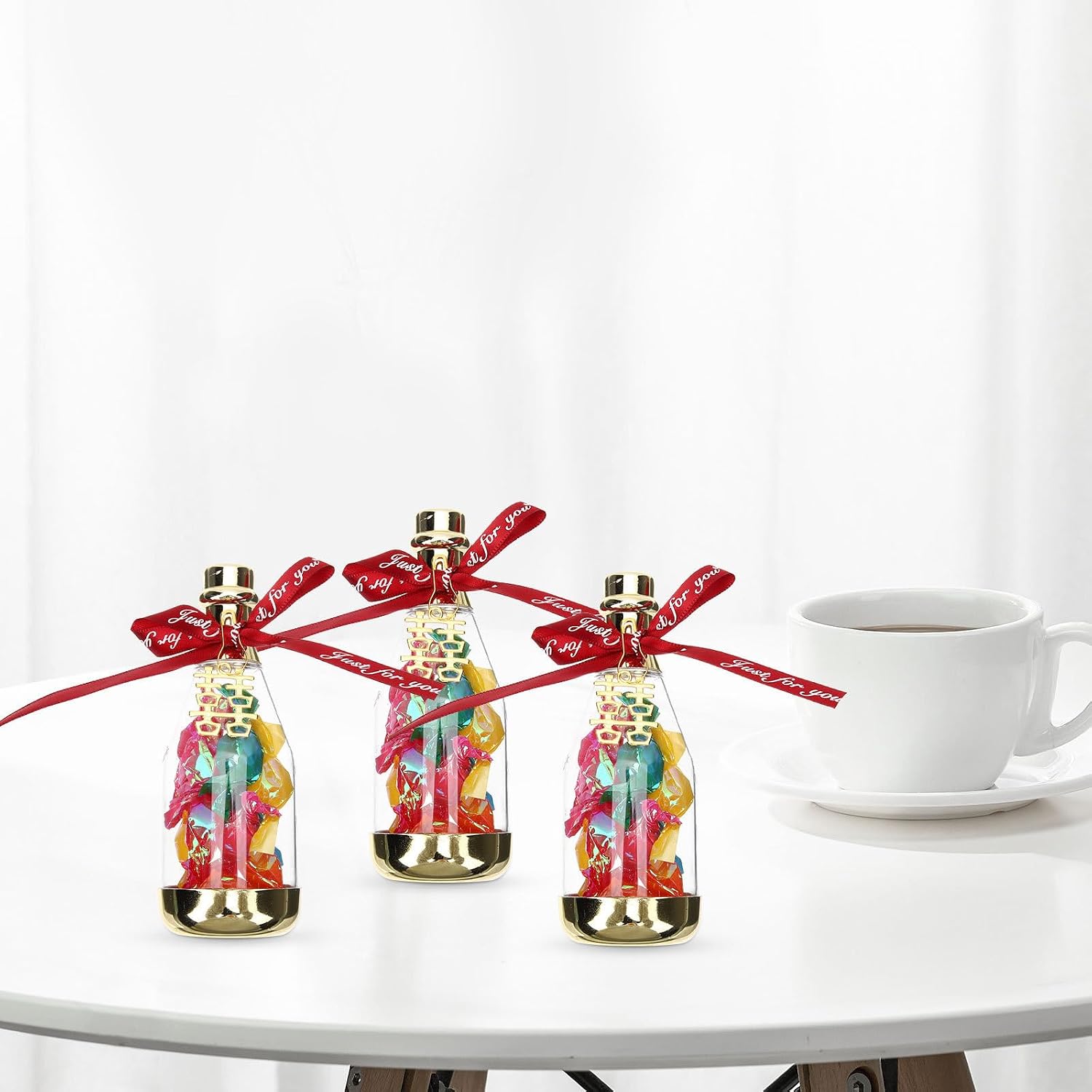 12pcs Mini Bottle Shaped Candy Boxes Plastic Wedding Candy Bottles for Holding Small Handicrafts and Chocolates, Beautiful Party Sweets Box for Weddings and Engagements
