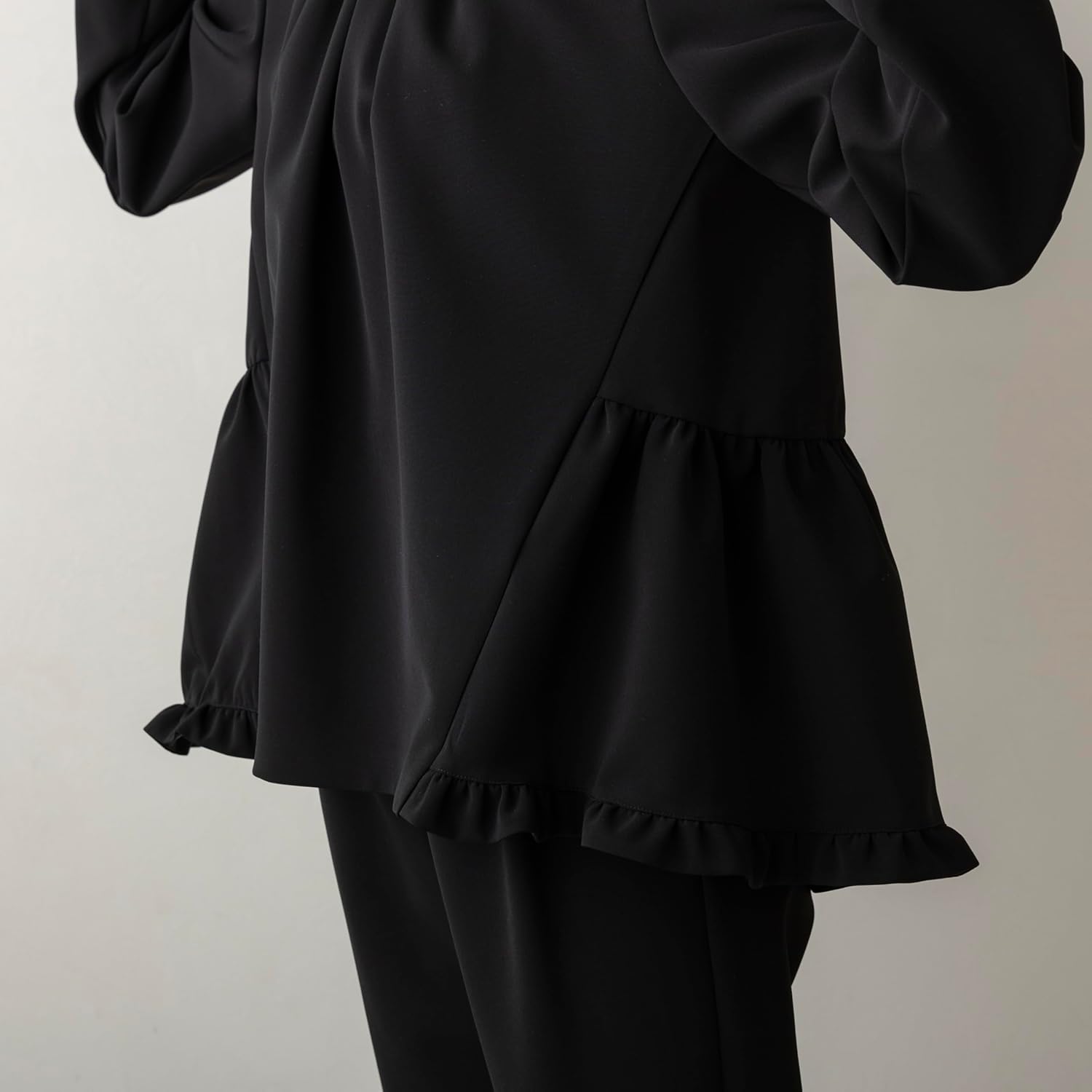 [ソーノ] 【SONO NAVY】 -MumMum ダブルクロス- ミニティアードフリルブラウス レディース S256BV020