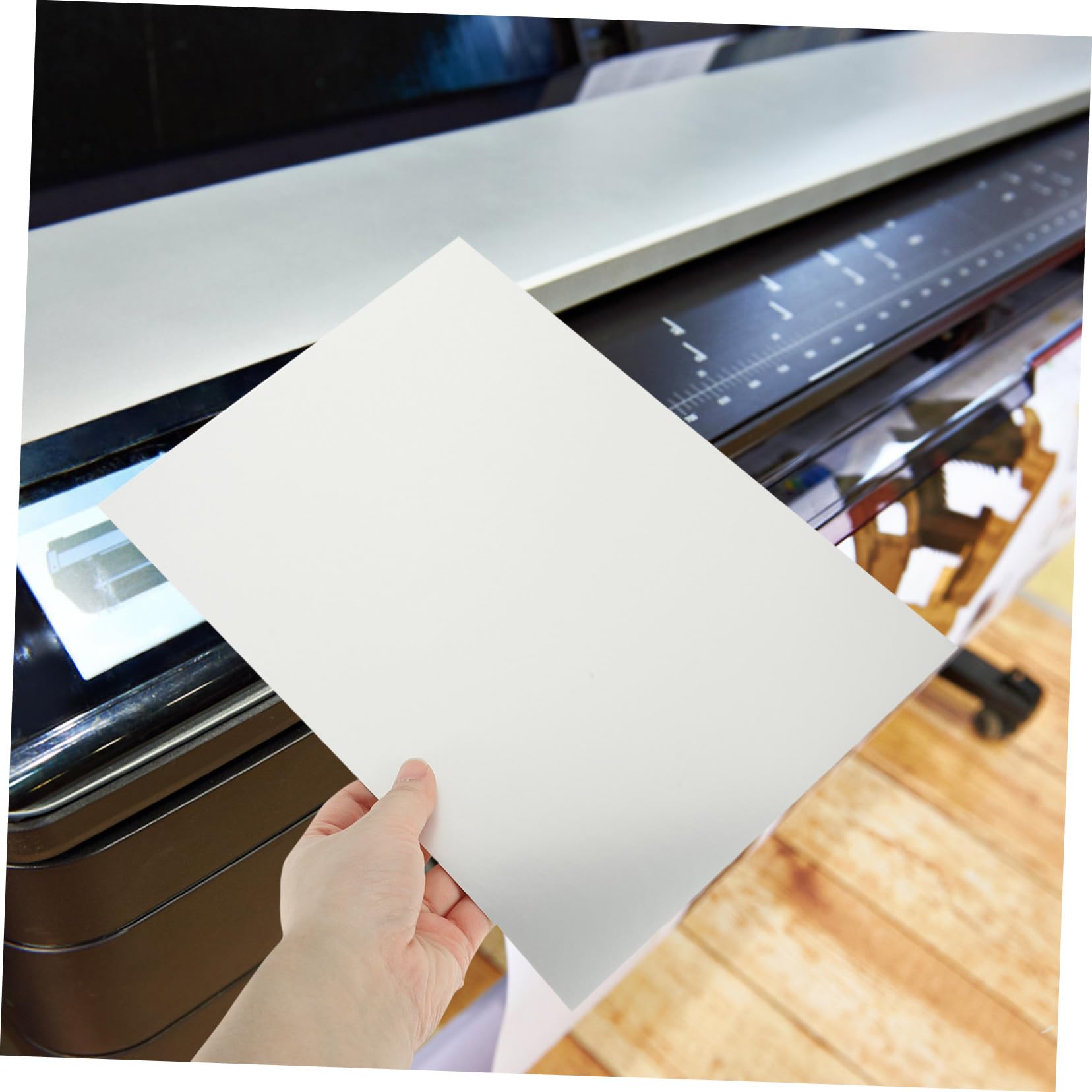 60 Feuilles Étiquettes Adhésives Mat Argenté Autocollantes Imprimables Résistantes à Eau Grandes Étiquettes Expédition avec Adhésif Fort pour Imprimantes Laser et Jet Encre