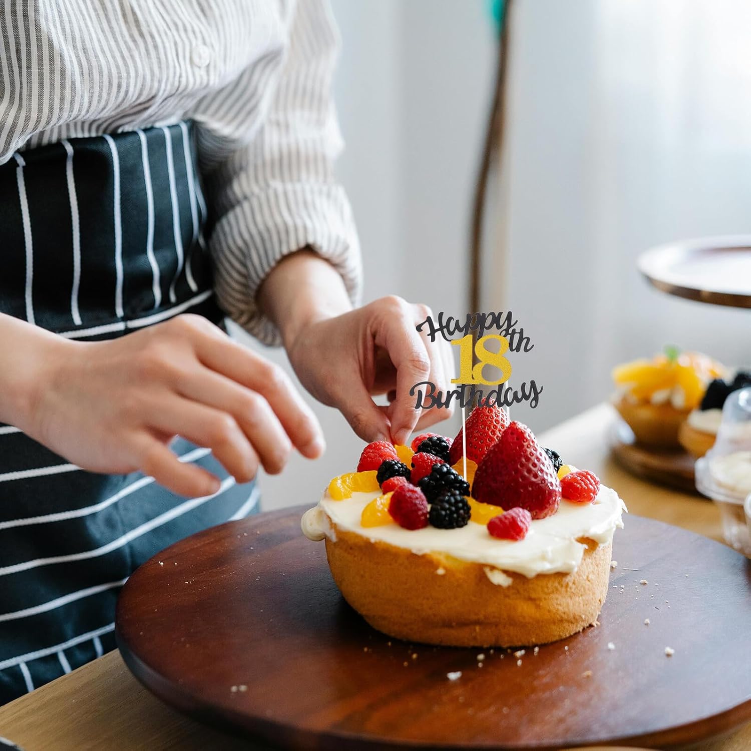 10pcs Happy Birthday Cake Topper with Black and Gold Glitter Number 18 Non-edible Birthday Cake Picks for 18th Party Decorations