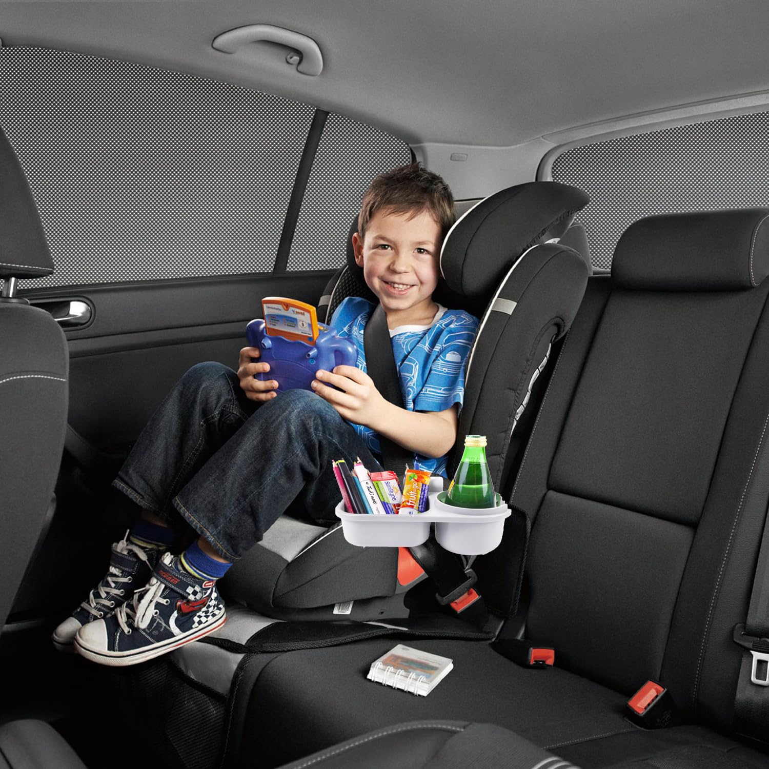 J4102CS Porte-gobelet universel pour enfant avec dosette à goûter, gris, matériau ABS, compatible avec la plupart des sièges auto et poussettes convertibles