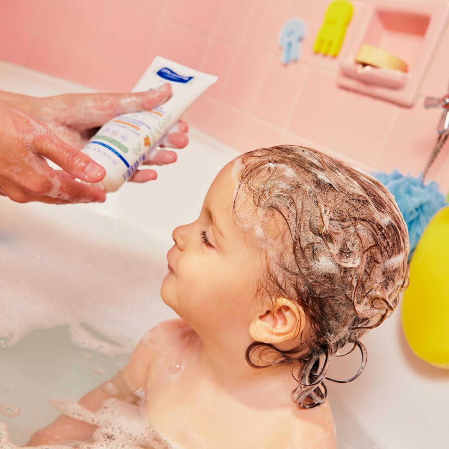 Mustela Detangling & Nourishing Cream Shampoo - Natural Shea Butter & Avocado - Curly & Frizzy Hair - Dermatologist-tested & safe for Babies and Kids - 6.76 US Fl. Oz. - Image 3