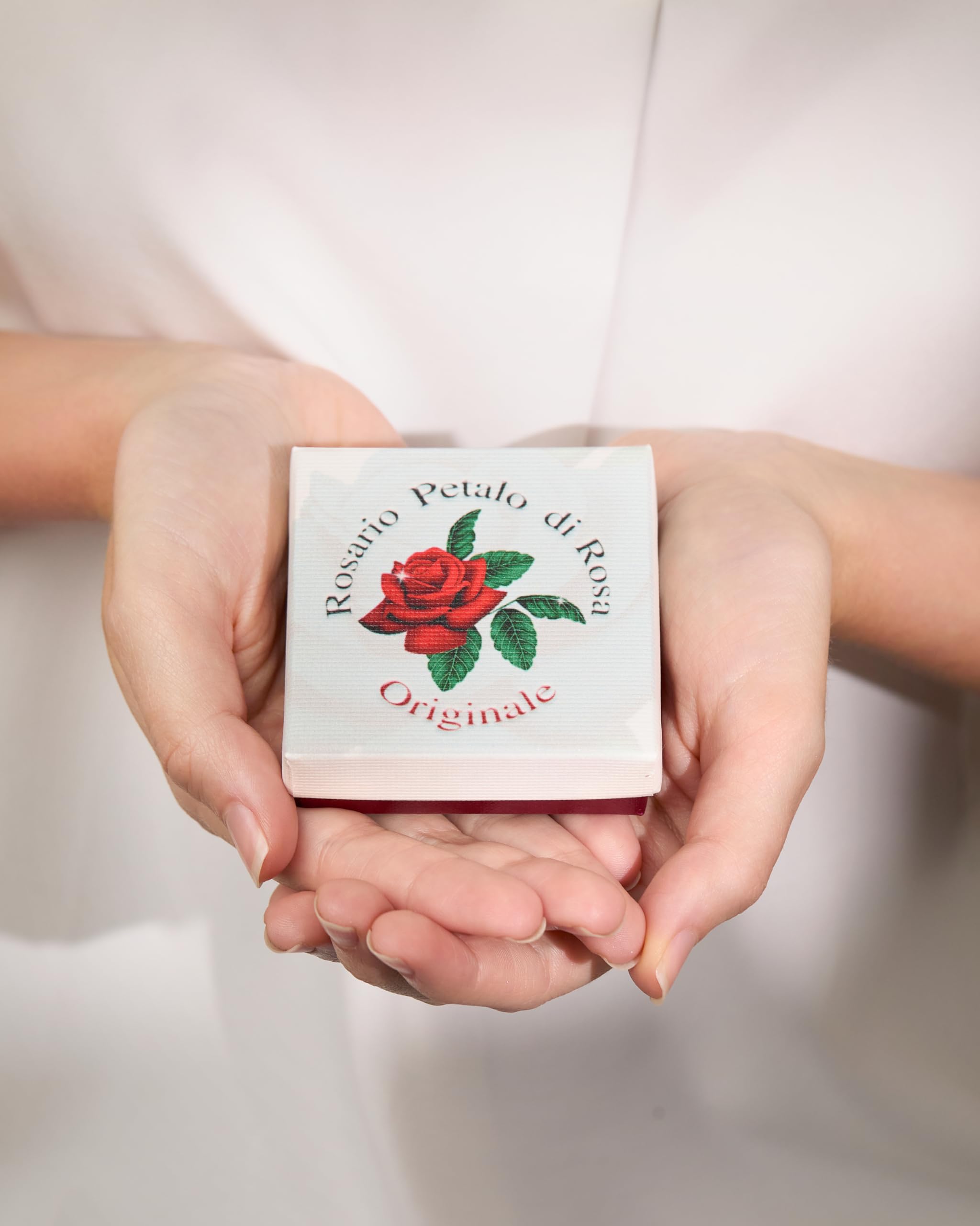 Mondo Cattolico - Rosario católico vaticano Original con Perfume de Rosa con Nuestra Señora de las Nieves en la medalla central