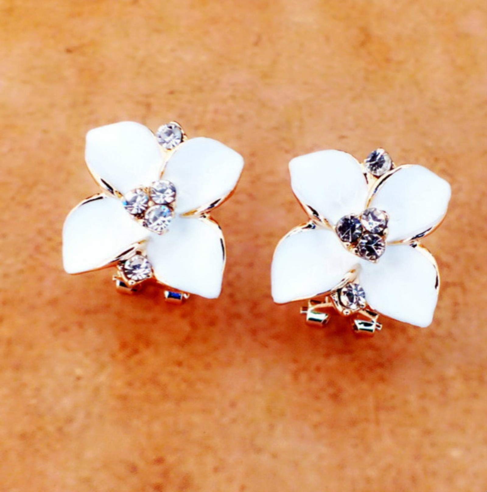 Boucles D'oreille Clips Vintage - Fleur En Relief Blanc Et Bleu, Modèle 3916, Occasion