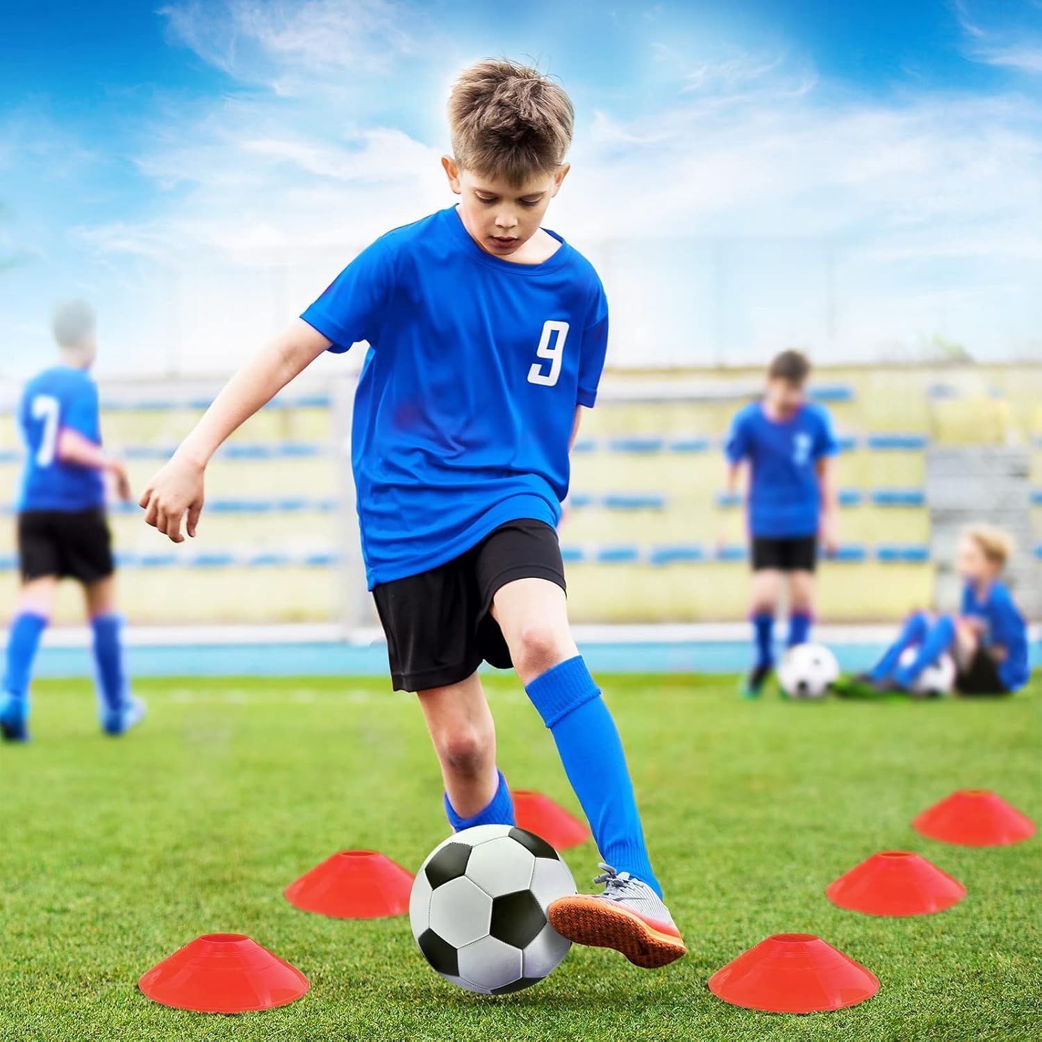 VAVOSPORT Fussballtore für Garten Kinder Tor Gate: Fußball Trainingsset mit Pop-Up 2er Set faltbar für Indoor/Outdoor Spiele für Kinder | Inklusive Fußball Größe 3 Hütchen 10 und Ballpumpe