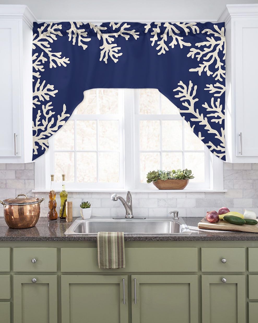 House Windows Curtain Border