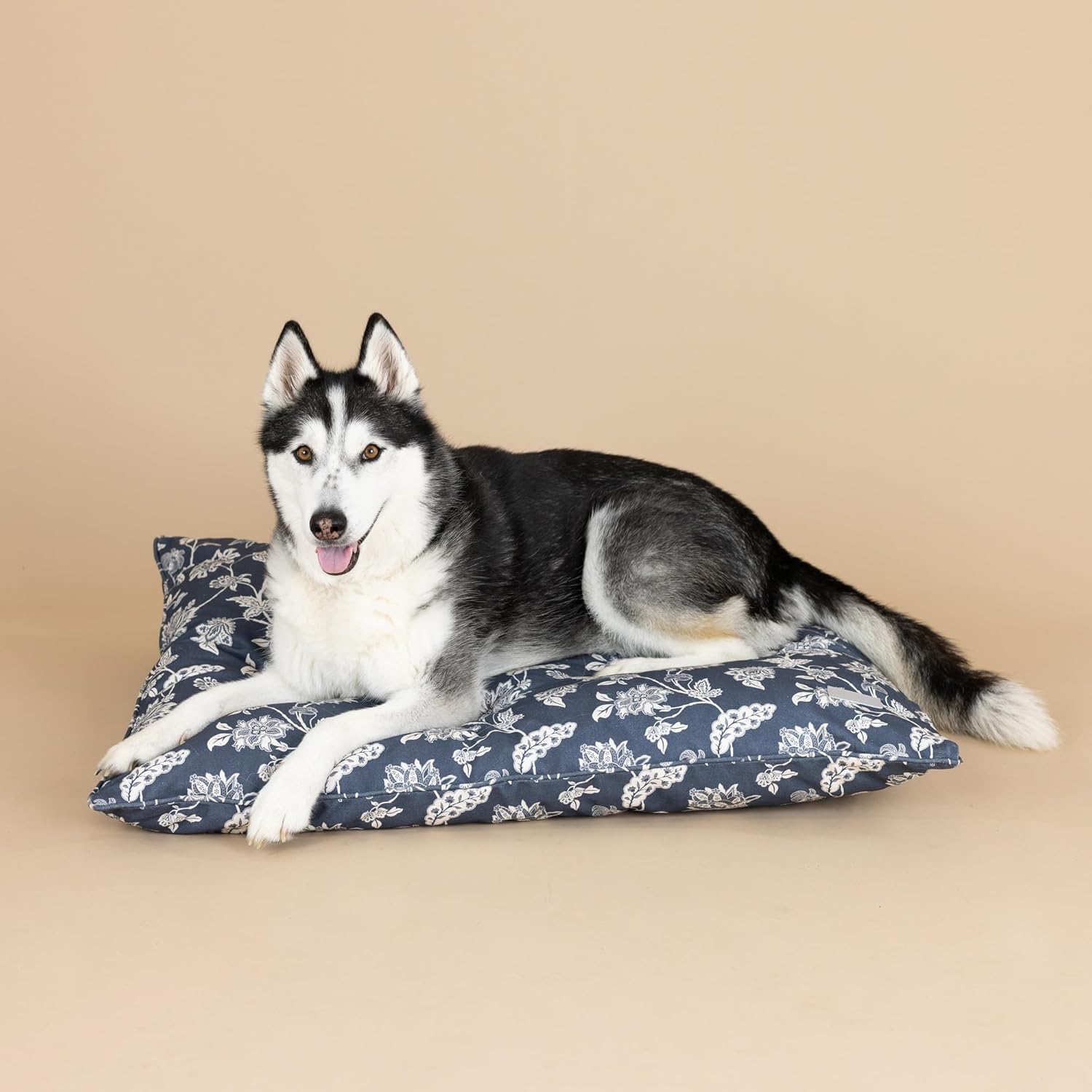 Fringe Studio INDIENNE Coastal Blue 36" W x 27" D Large Pillow Pet Bed, 100% Cotton Canvas Reversible Cover, Machine Washable, PetShop Collection (225021)