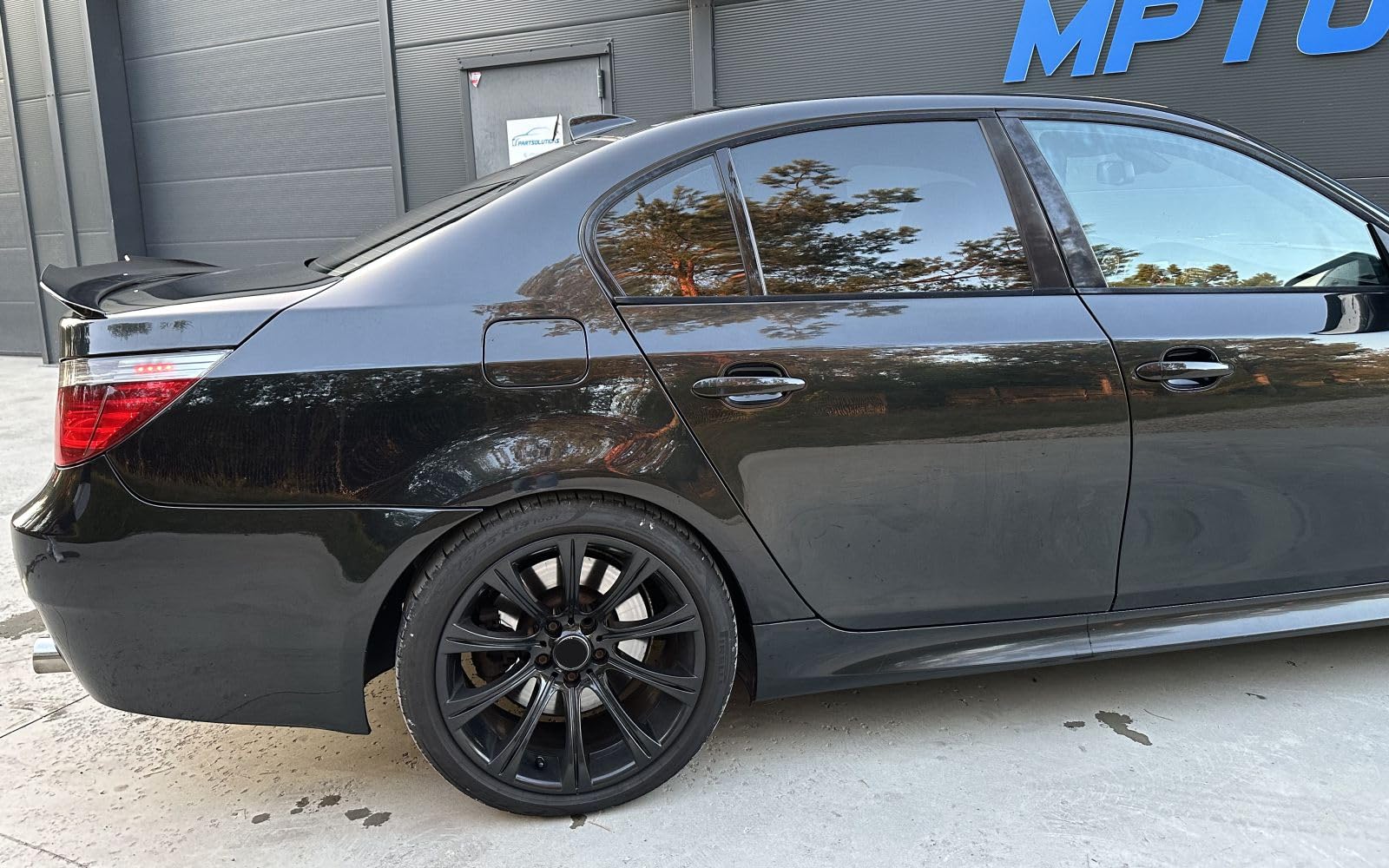 MpTuned Heckspoiler passend für 5er E60 Limousine 2004–2009, Spoiler Lippe Kofferraum PSM, ABS Kunststoff, Schwarz Glänzend, Sport Design, Einfache Installation