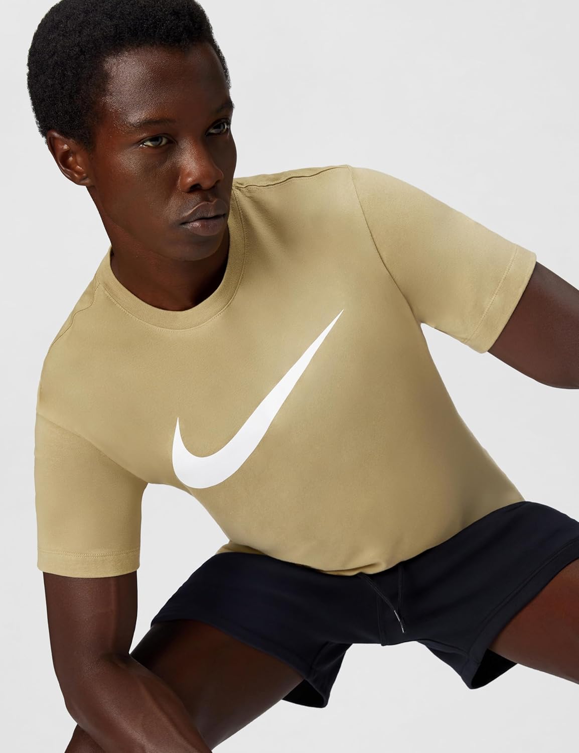 Nike Men's Swoosh Sportswear T-Shirt