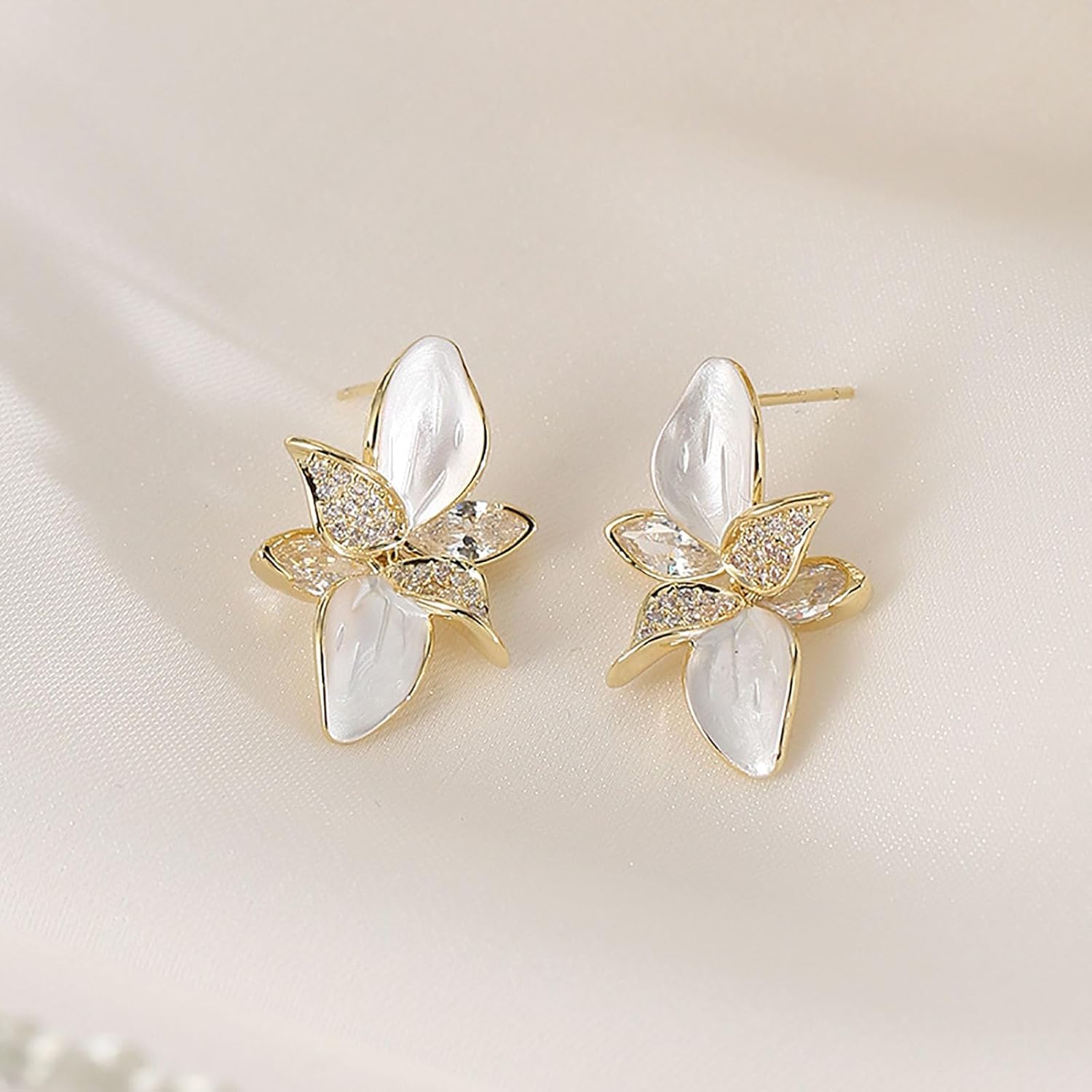 W WEILIRIAN Boho Leaf Drop Earrings Crystal Leaf Earrings Enamel Leaf Stud Earrings Rhinestone Leaf Dangle Earrings Jewelry for Women - Image 5