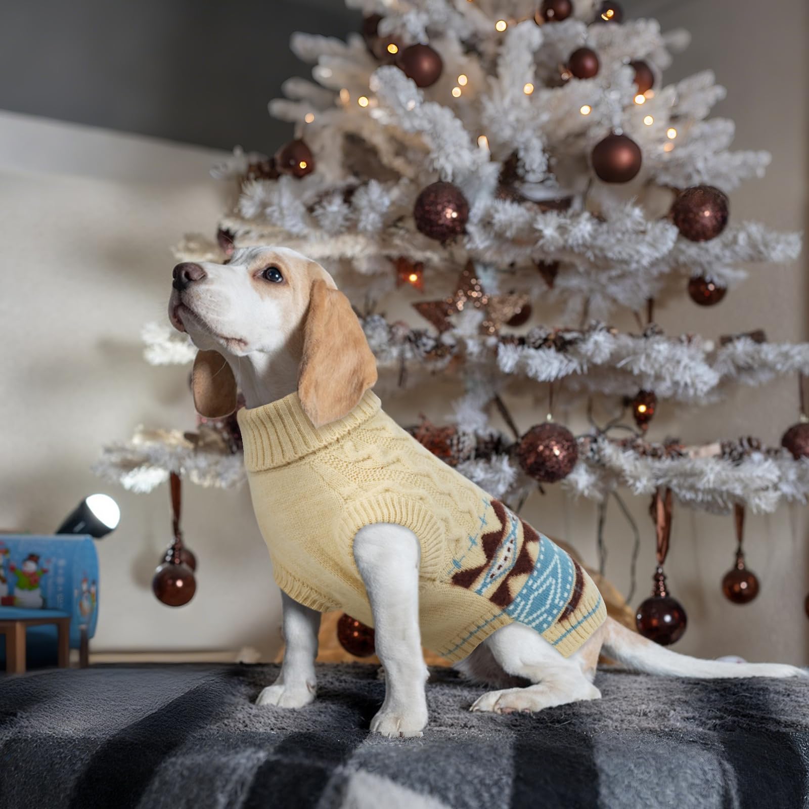 Pull Chihuahua - Fair Isle Pull Over pour Chien Hiver avec Trou pour Harnais, Pull-Overs Col Roulé Noel Sweat Tricot Chaud Facile à Enfiler pour Petite Taille Chien (1–24 kg) Beige XS