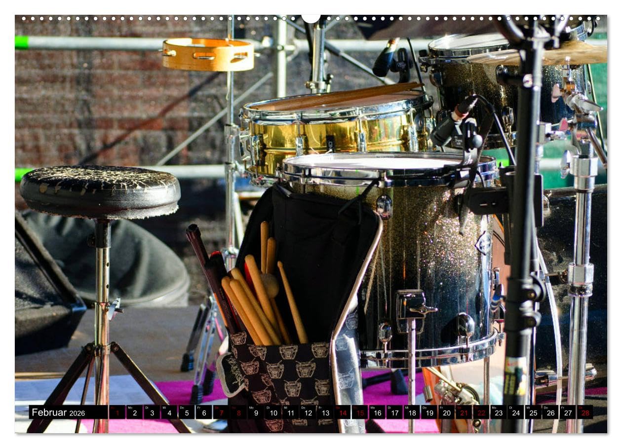Percussion - Rhythmus im Blut (hochwertiger Premium Wandkalender 2026 DIN A2 quer), Kunstdruck in Hochglanz: Atmosphärische Bilder verschiedener ... und Schlaginstrumente (CALVENDO Kunst)