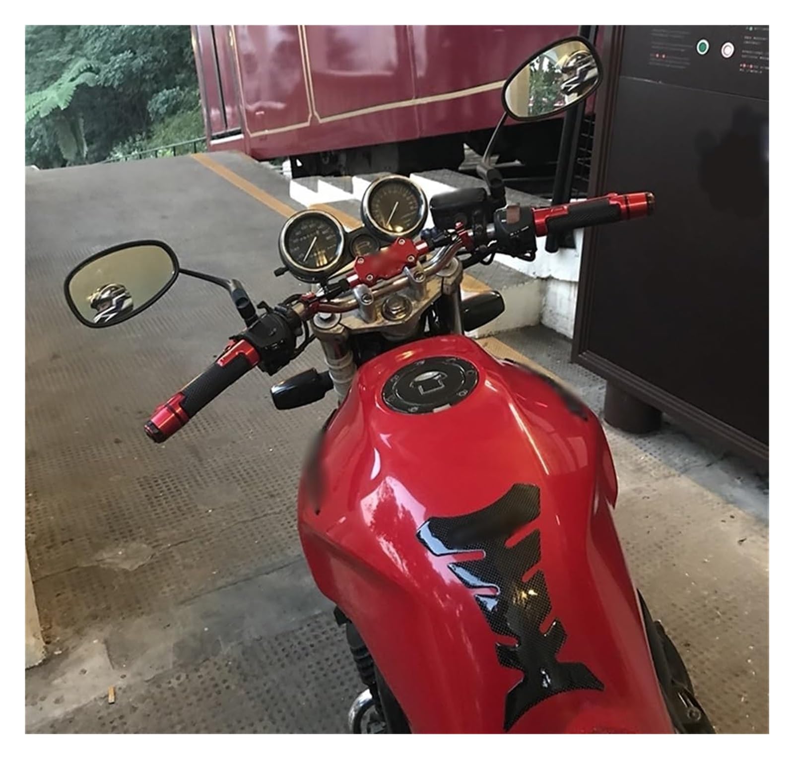 pour BM&W pour NINET pour R Nine pour T RnineT Pure/Cafe Racer/Scr 2014-2022 Poignées De Guidon Moto Poignées Antidérapantes en Caoutchouc 7/8" 22mm Extrémité du Guidon(Red)
