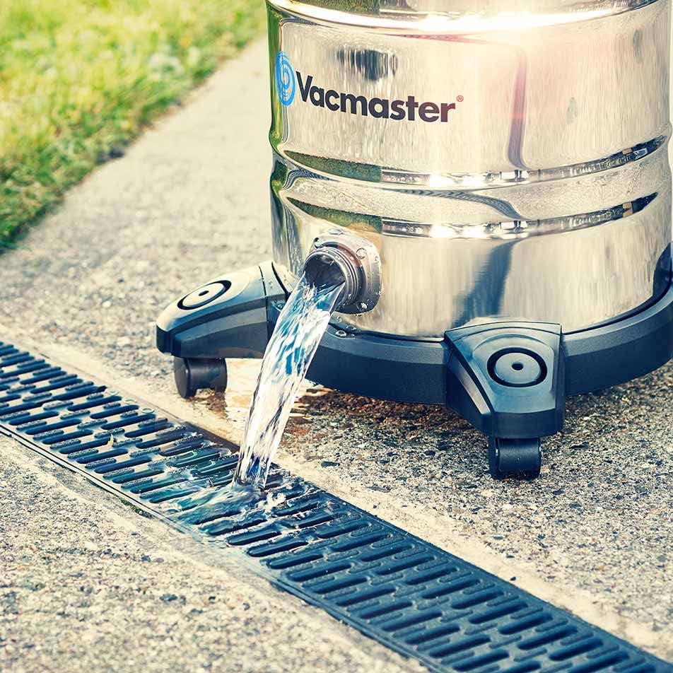 Vacmaster VQ1530SFDC vacuum draining liquid from its tank