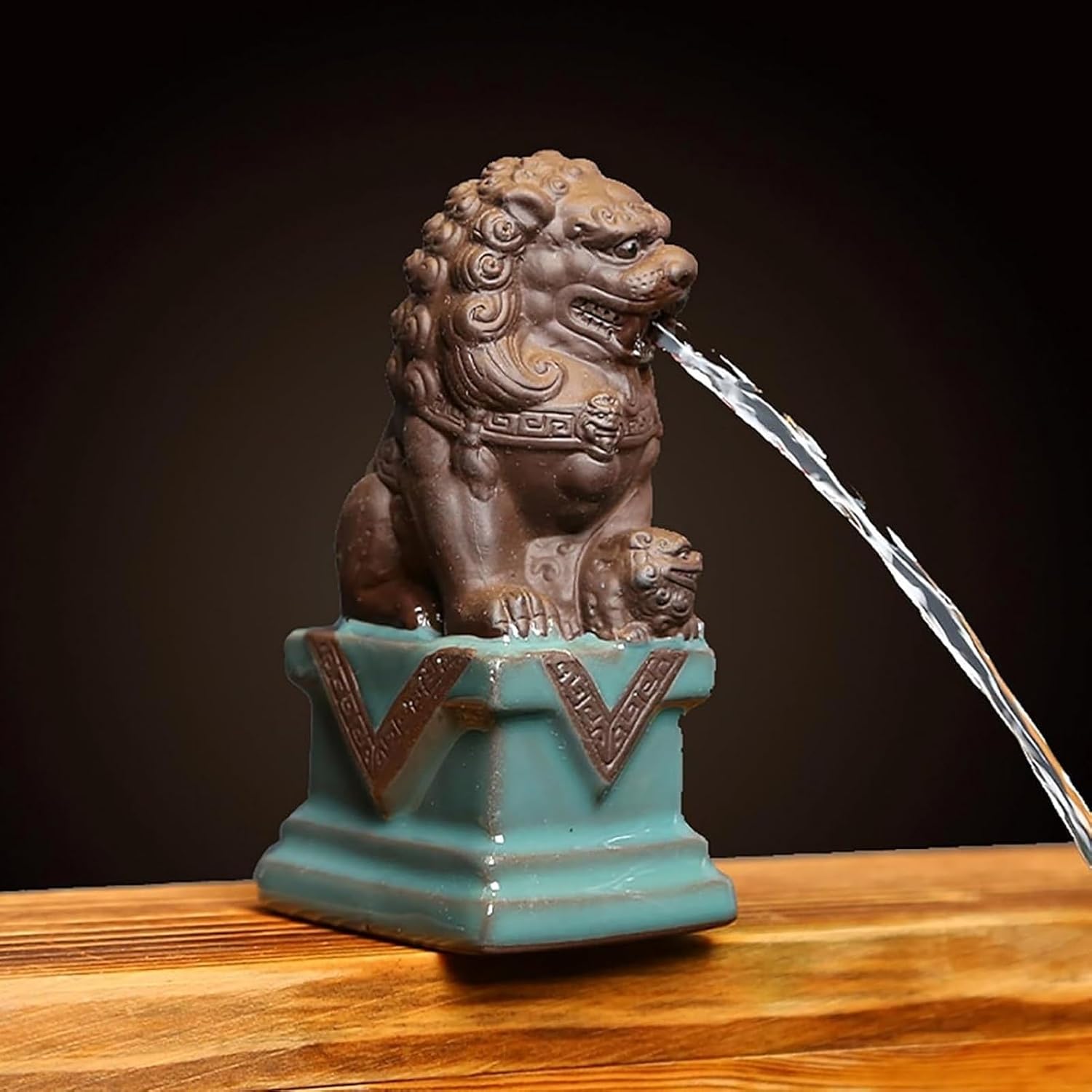 Animal Pond Spitters, Ceramic Spitter Fountain, Spitters for Small Ponds, Unique Garden Water Feature with Water Pump, for Balcony, Courtyard and Home Office